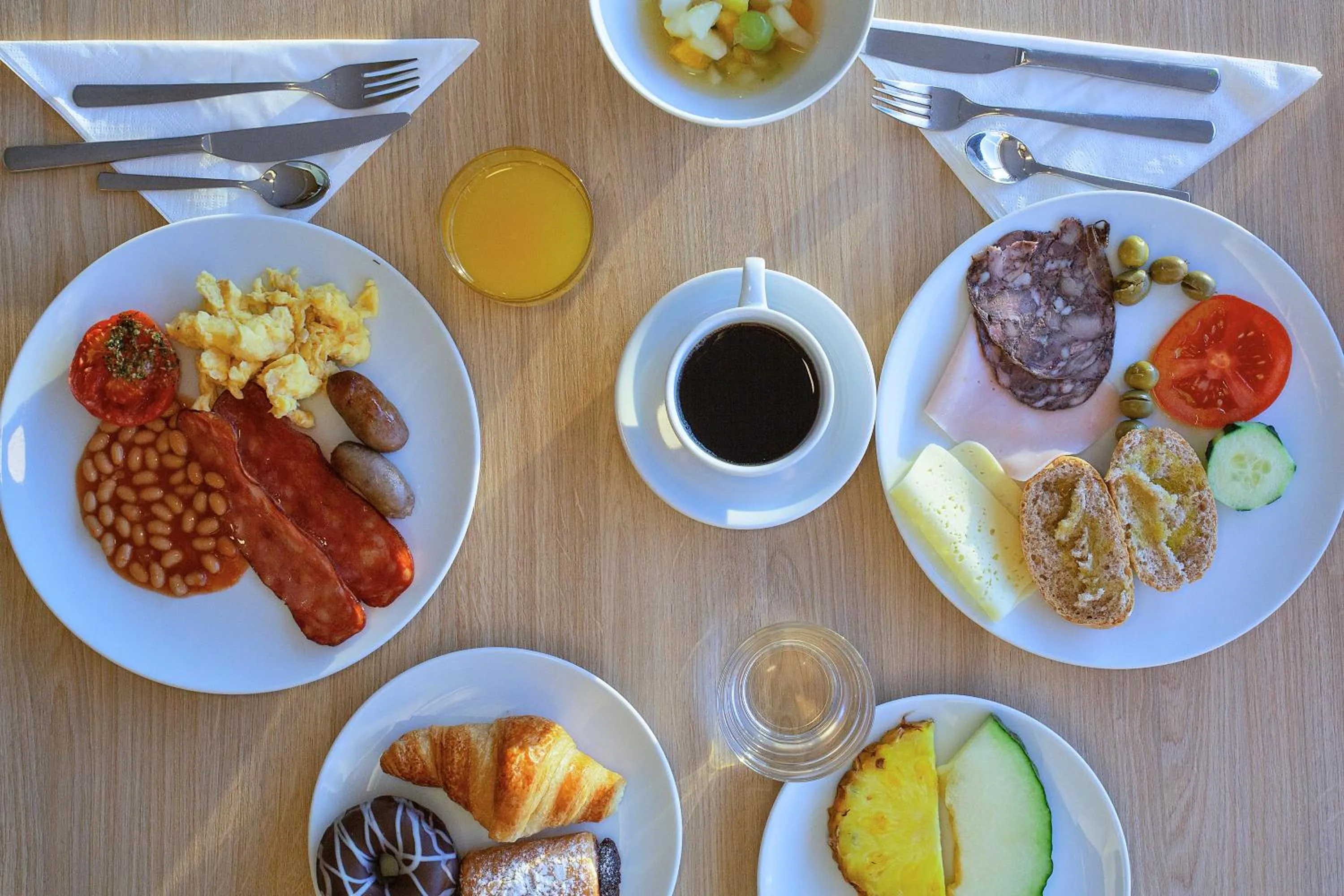Breakfast in Aparthotel Novo Mar