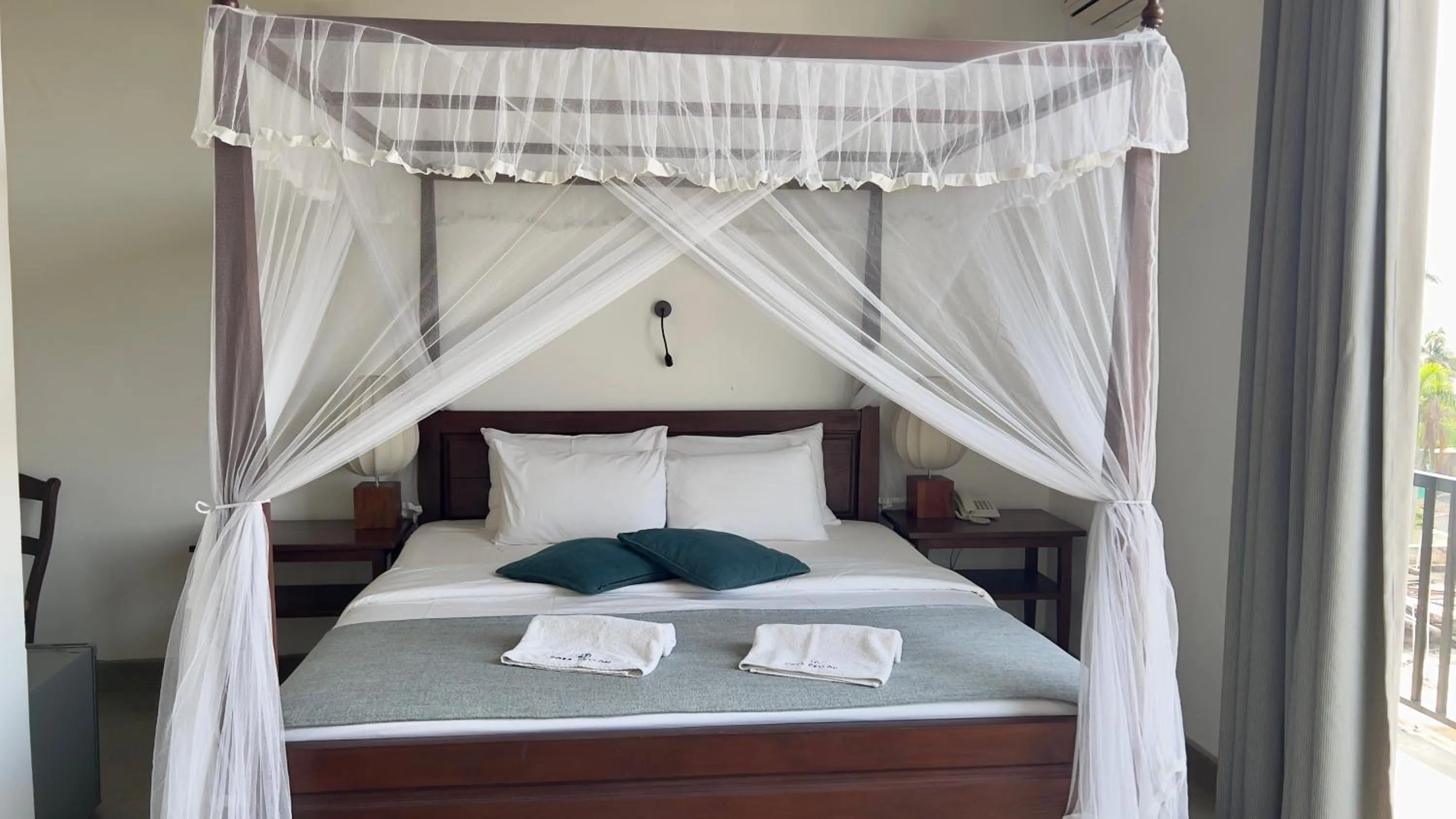 Bed in Coza Ceylon