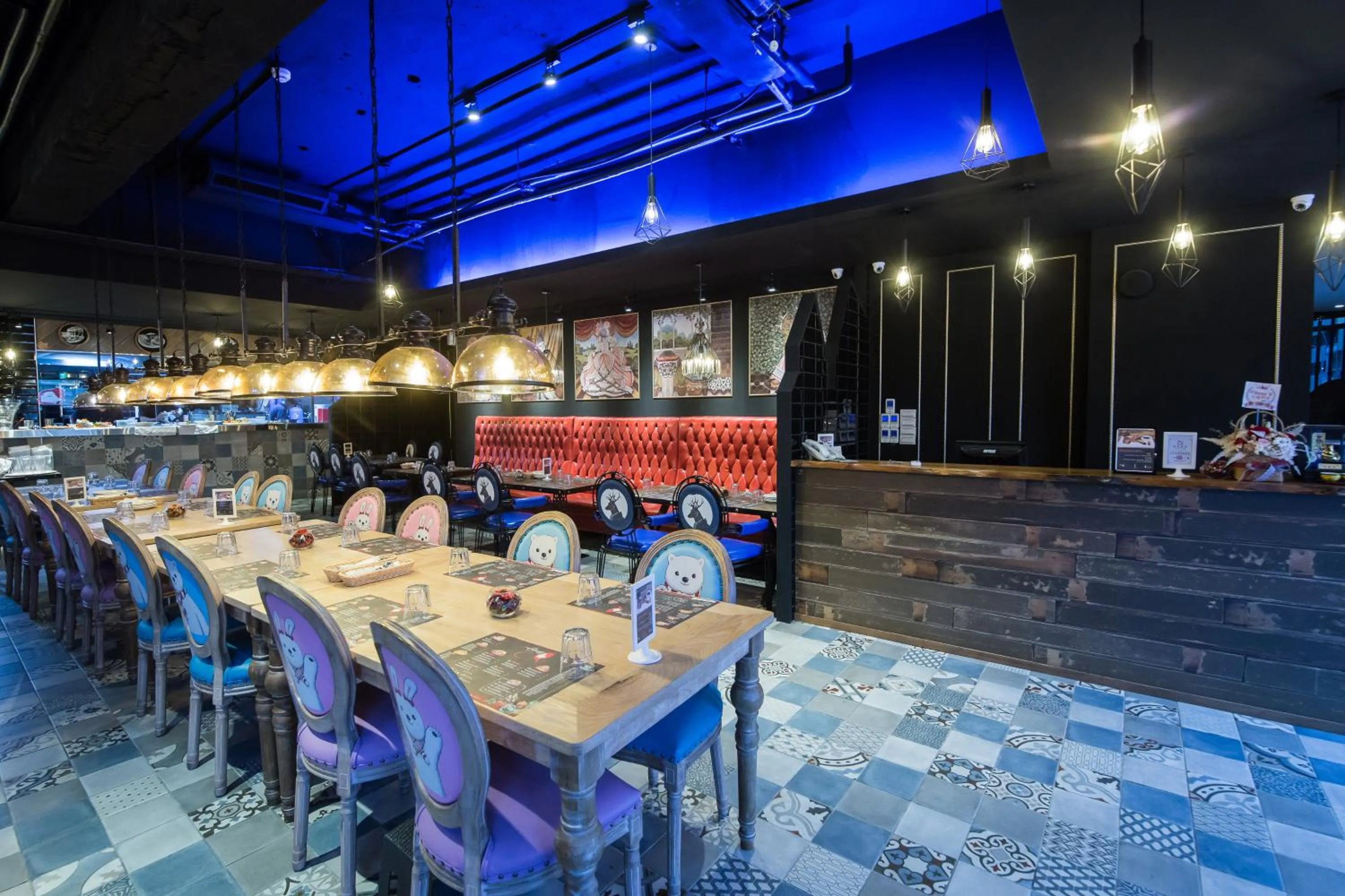 Restaurant/places to eat in Huwei Hotel