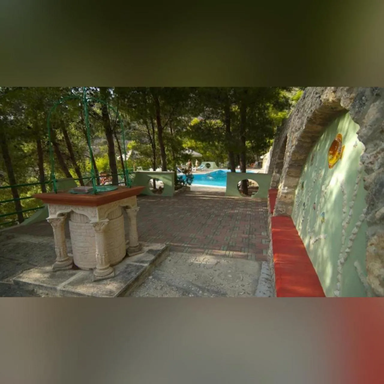 Pool view in Villa Marhù