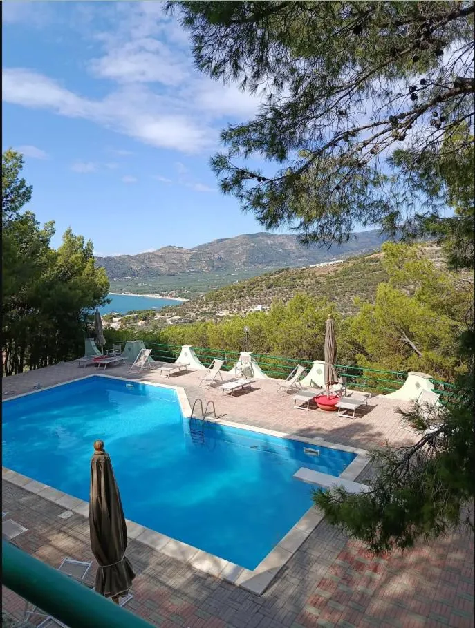 Swimming pool in Villa Marhù