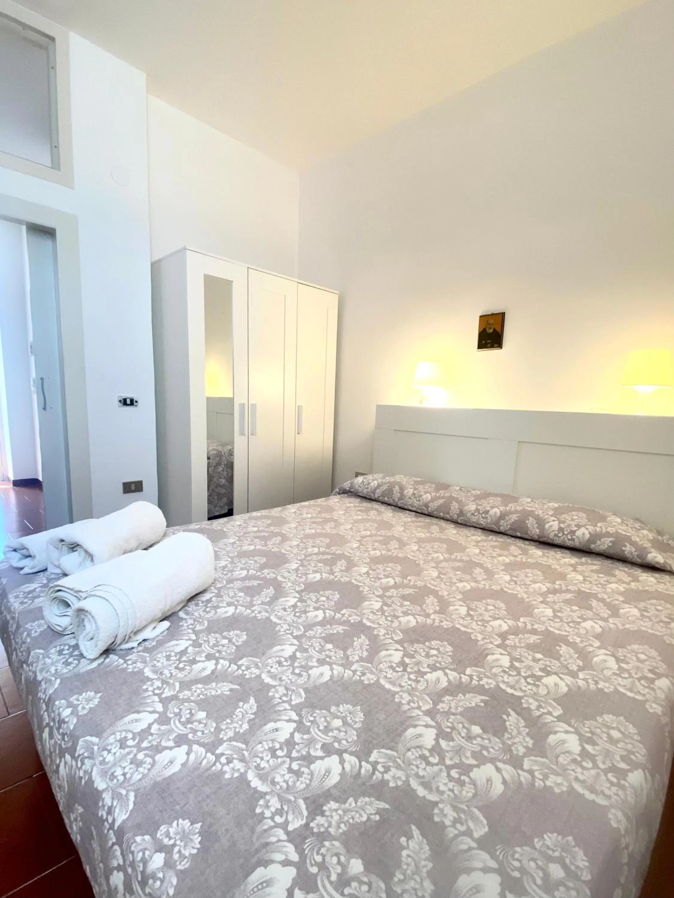 Photo of the whole room, Bed in Villa Marhù