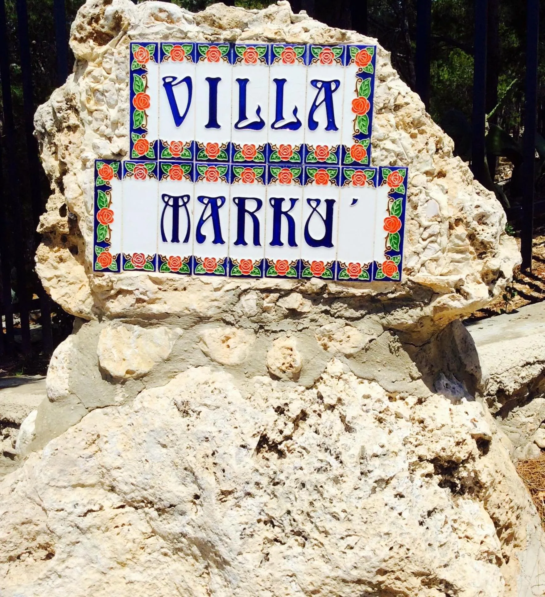 Decorative detail in Villa Marhù