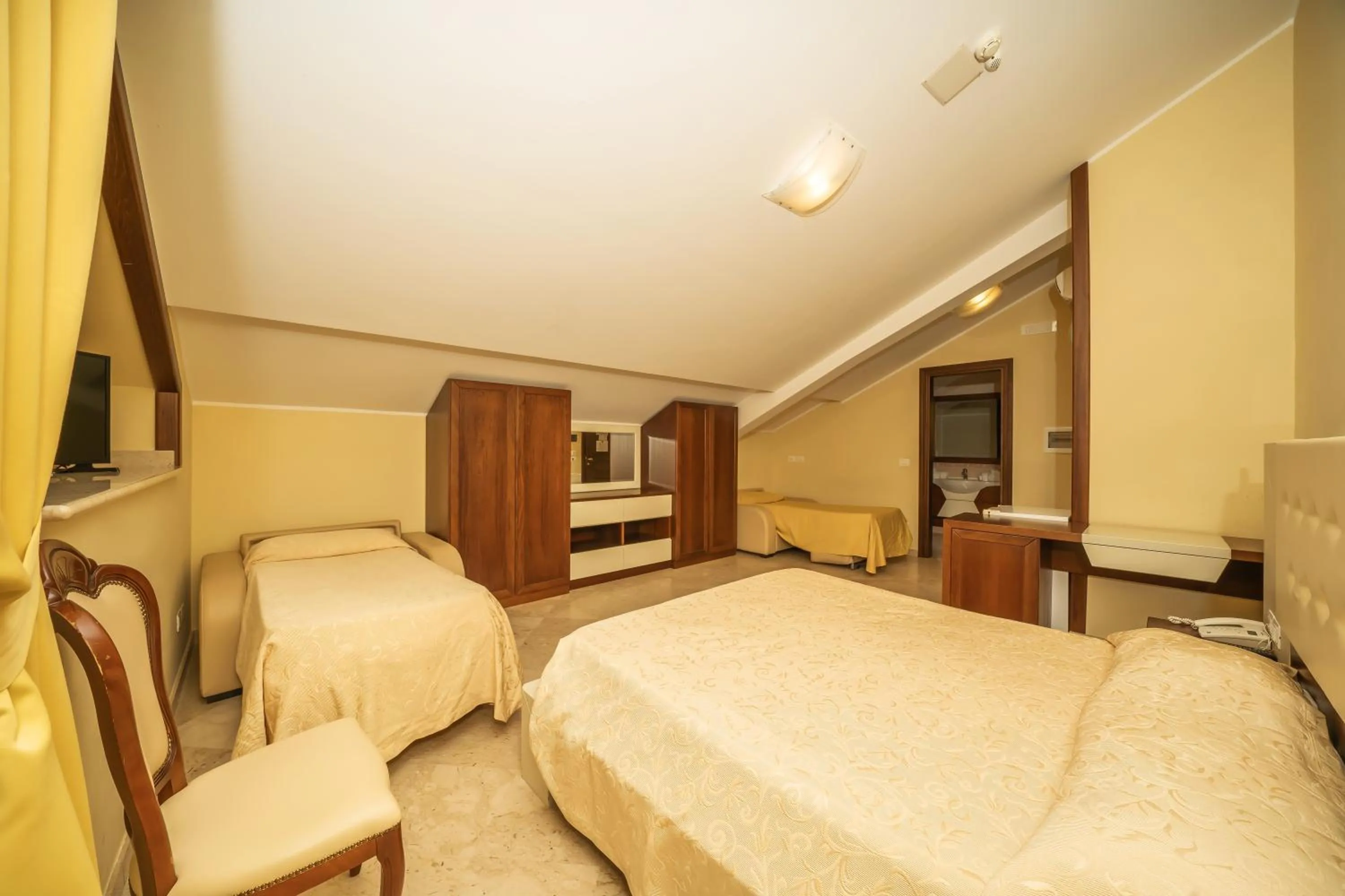 Bedroom, Bed in Hotel Insonnia