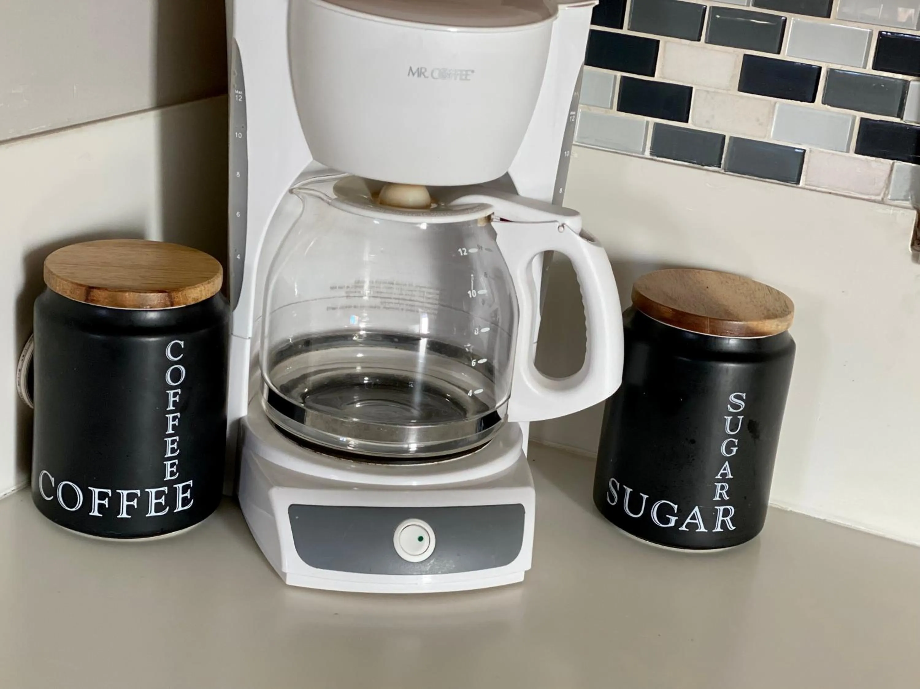 Coffee/tea facilities in Center Street Villas