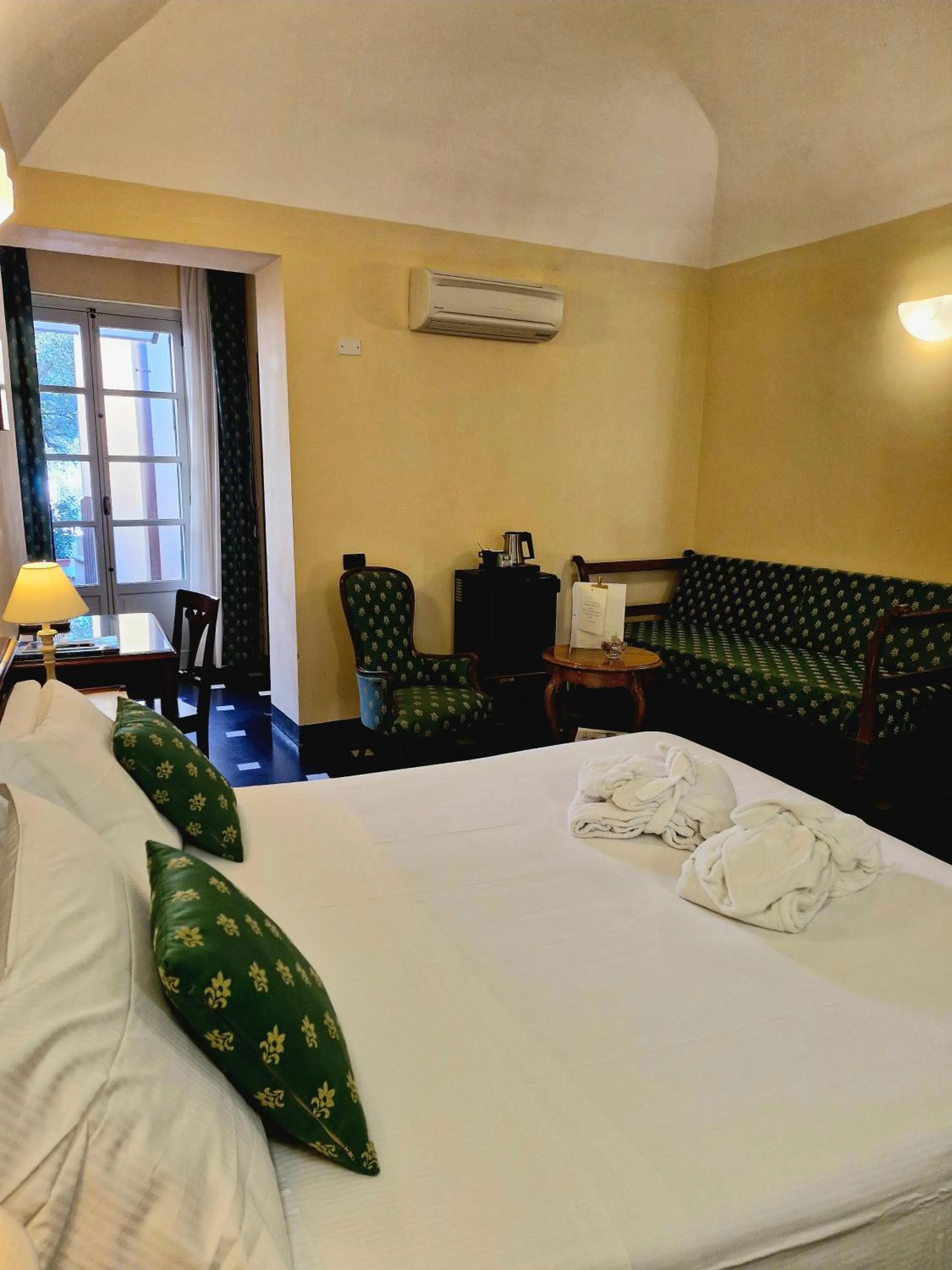 Bed in Palazzo Vescovile Hotel