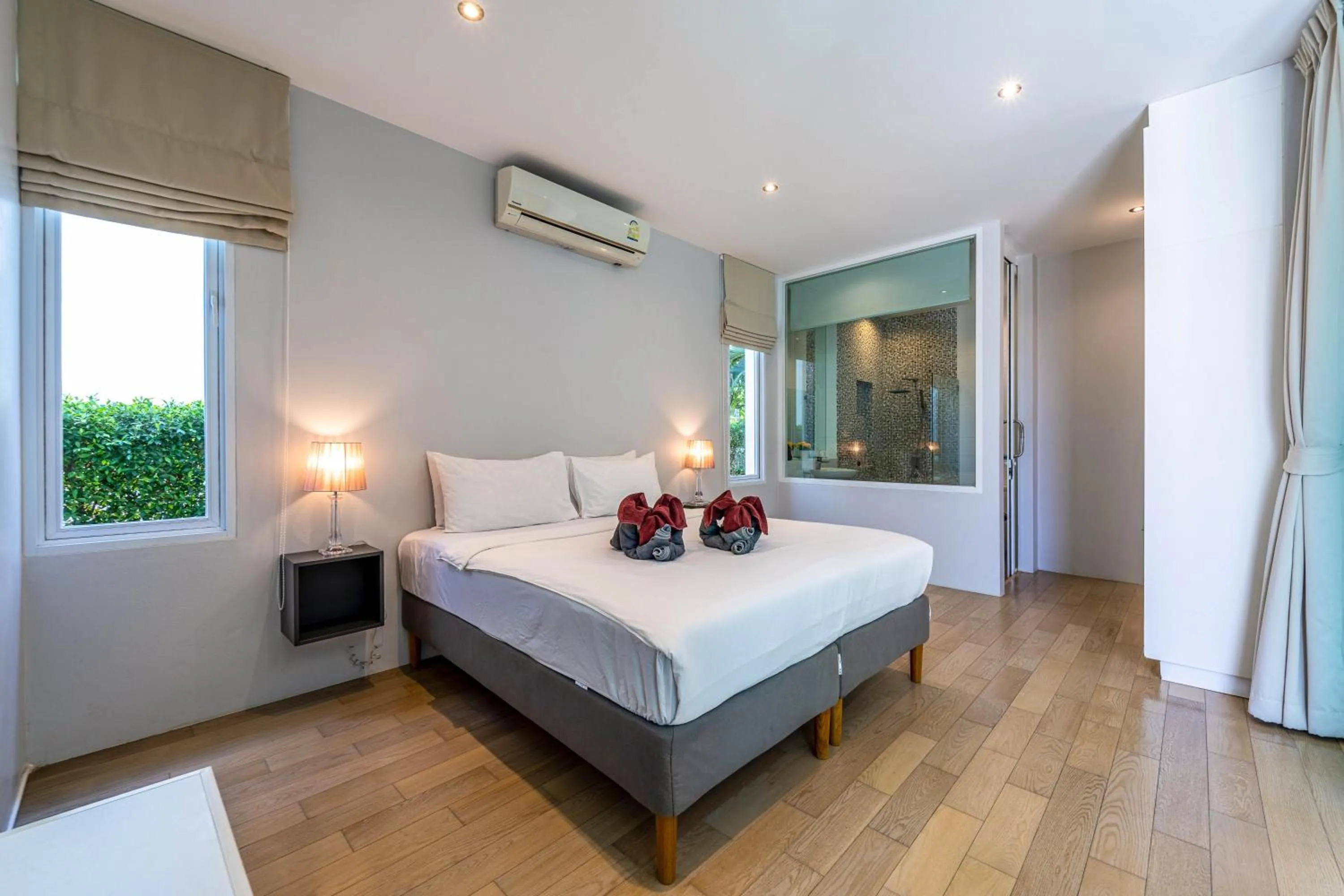 Bed in Phu Montra Villa With Ocean View PM-A4