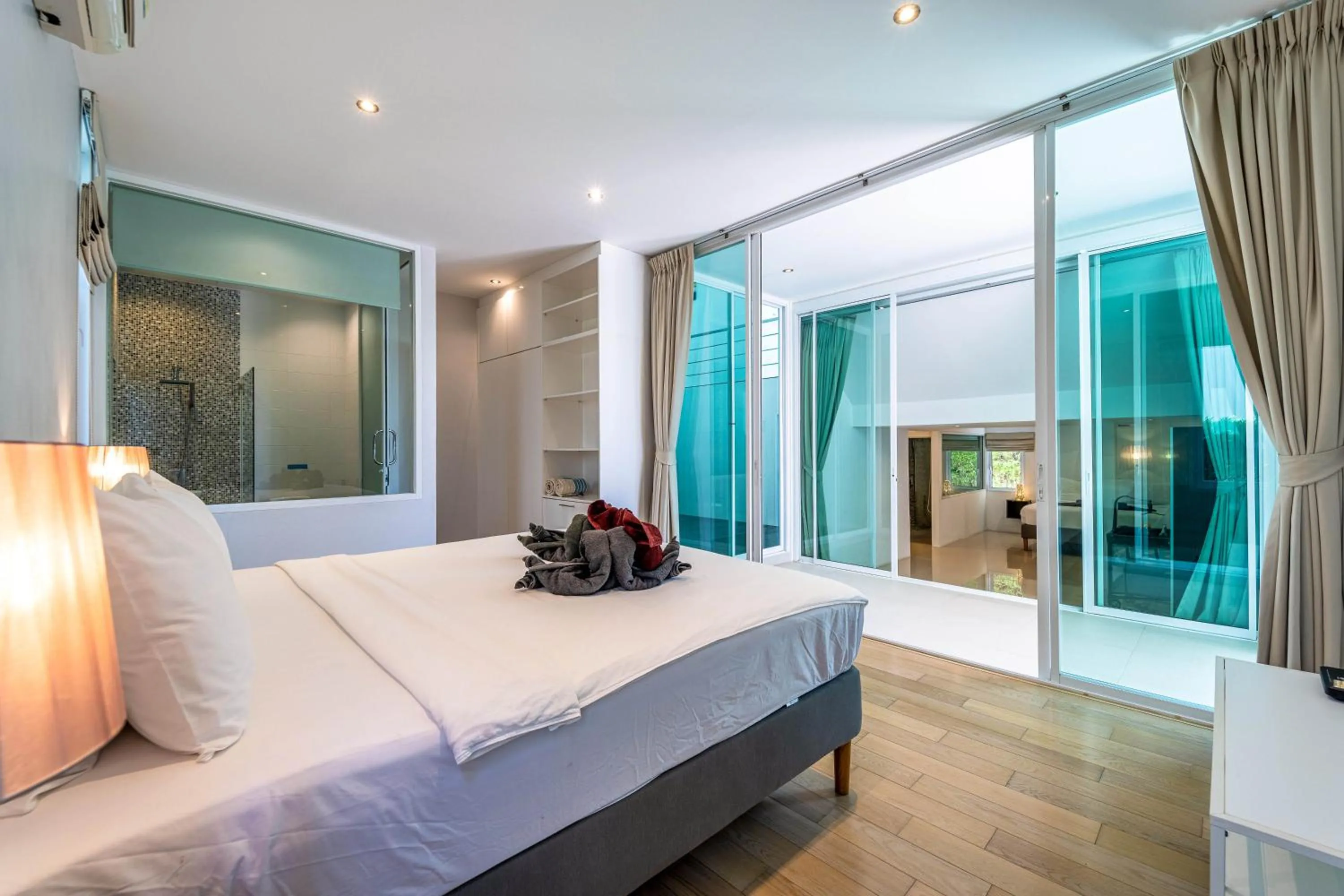 Bed in Phu Montra Villa With Ocean View PM-A4