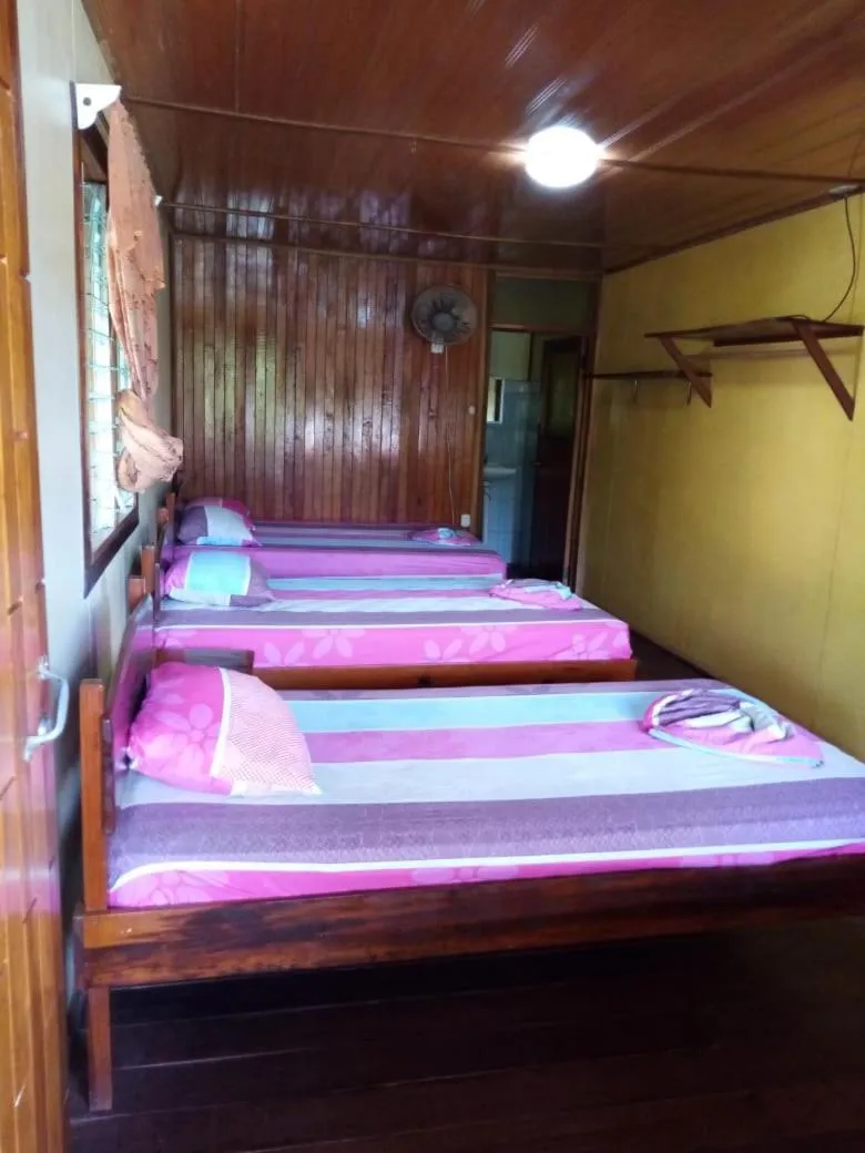 Bed in Cabinas Popular