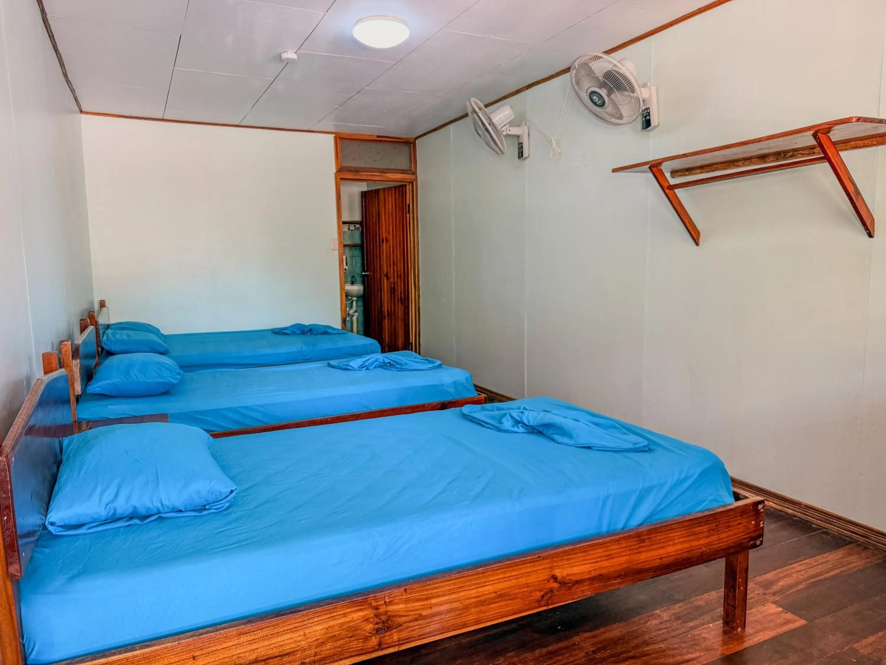 Bed in Cabinas Popular