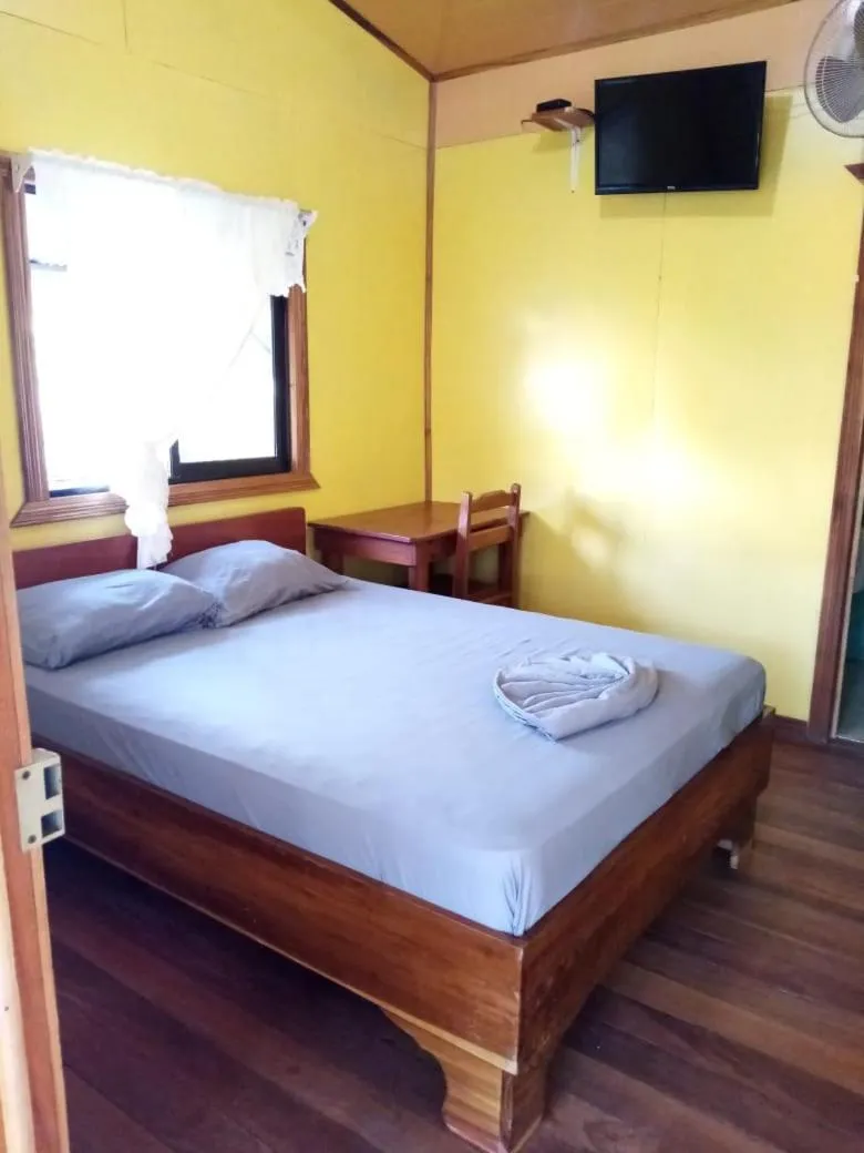 Bed in Cabinas Popular