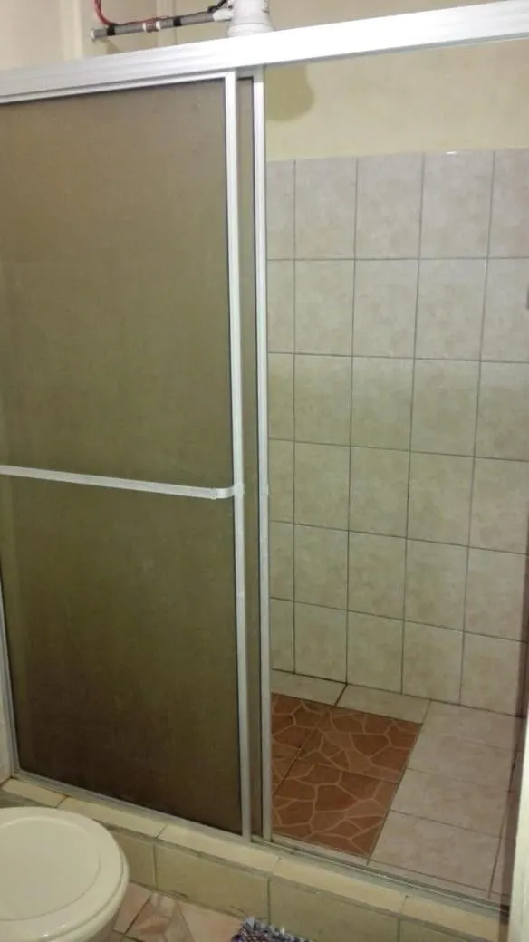 Bathroom in Cabinas Popular