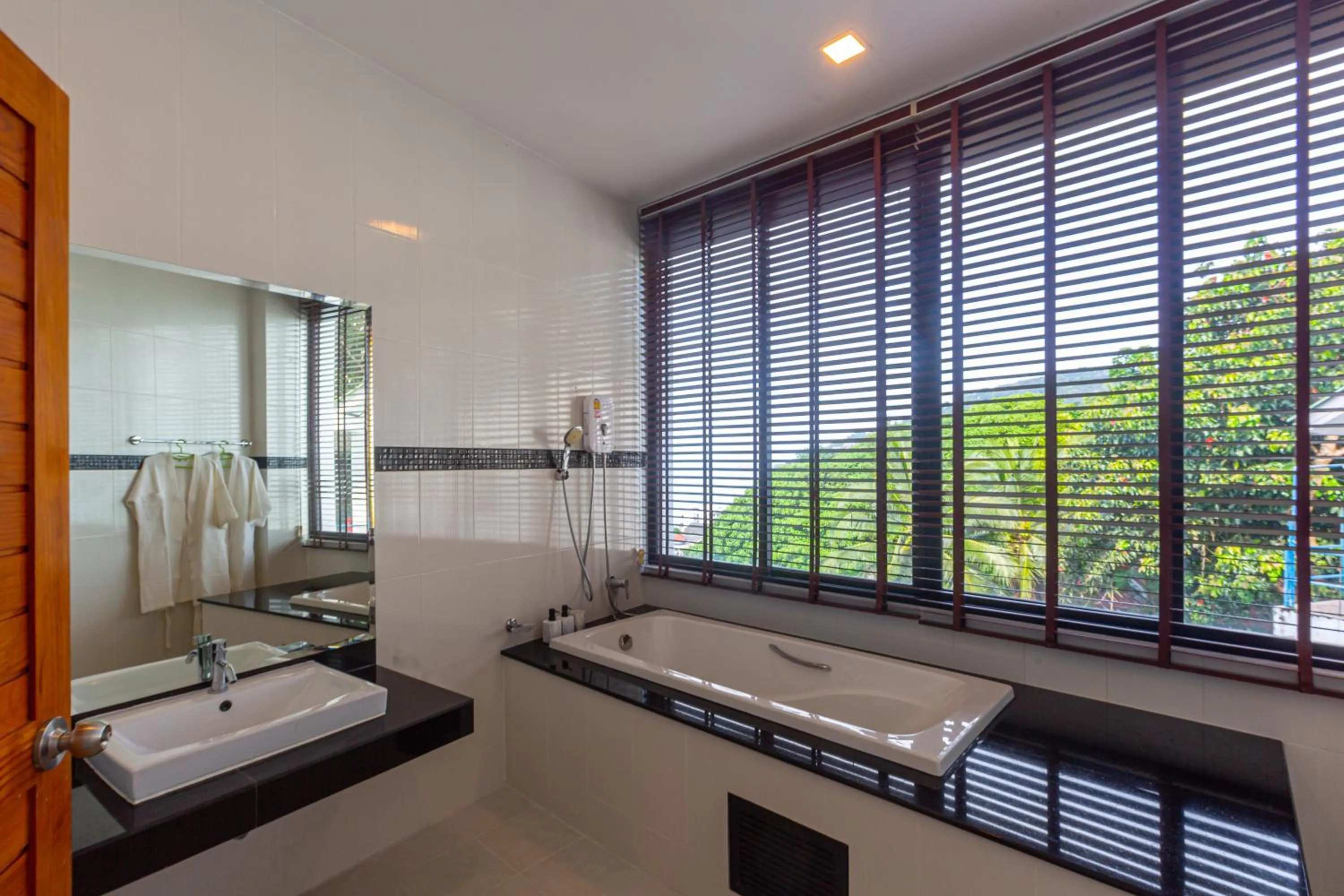 Bathroom in Rossarin Sea View Patong