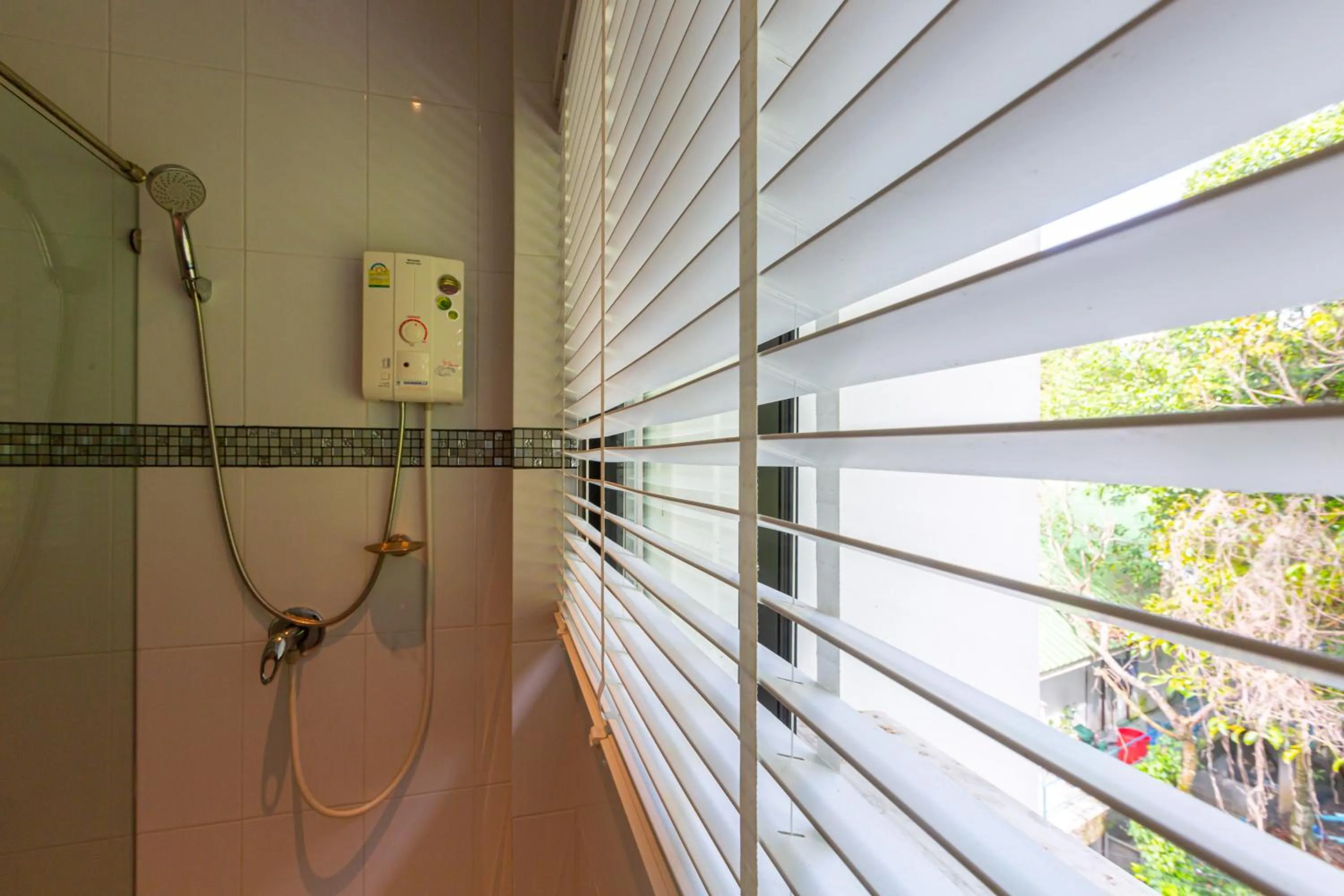 Shower in Rossarin Sea View Patong