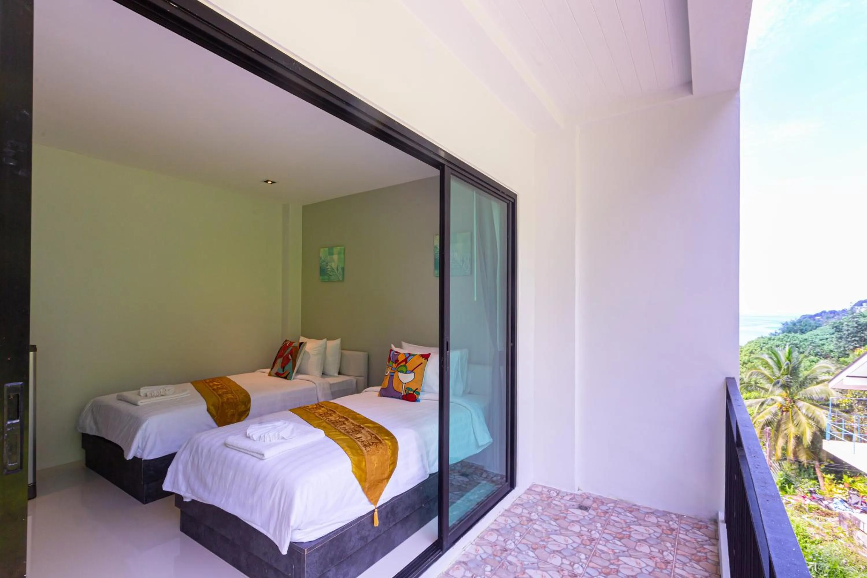 Bed in Rossarin Sea View Patong