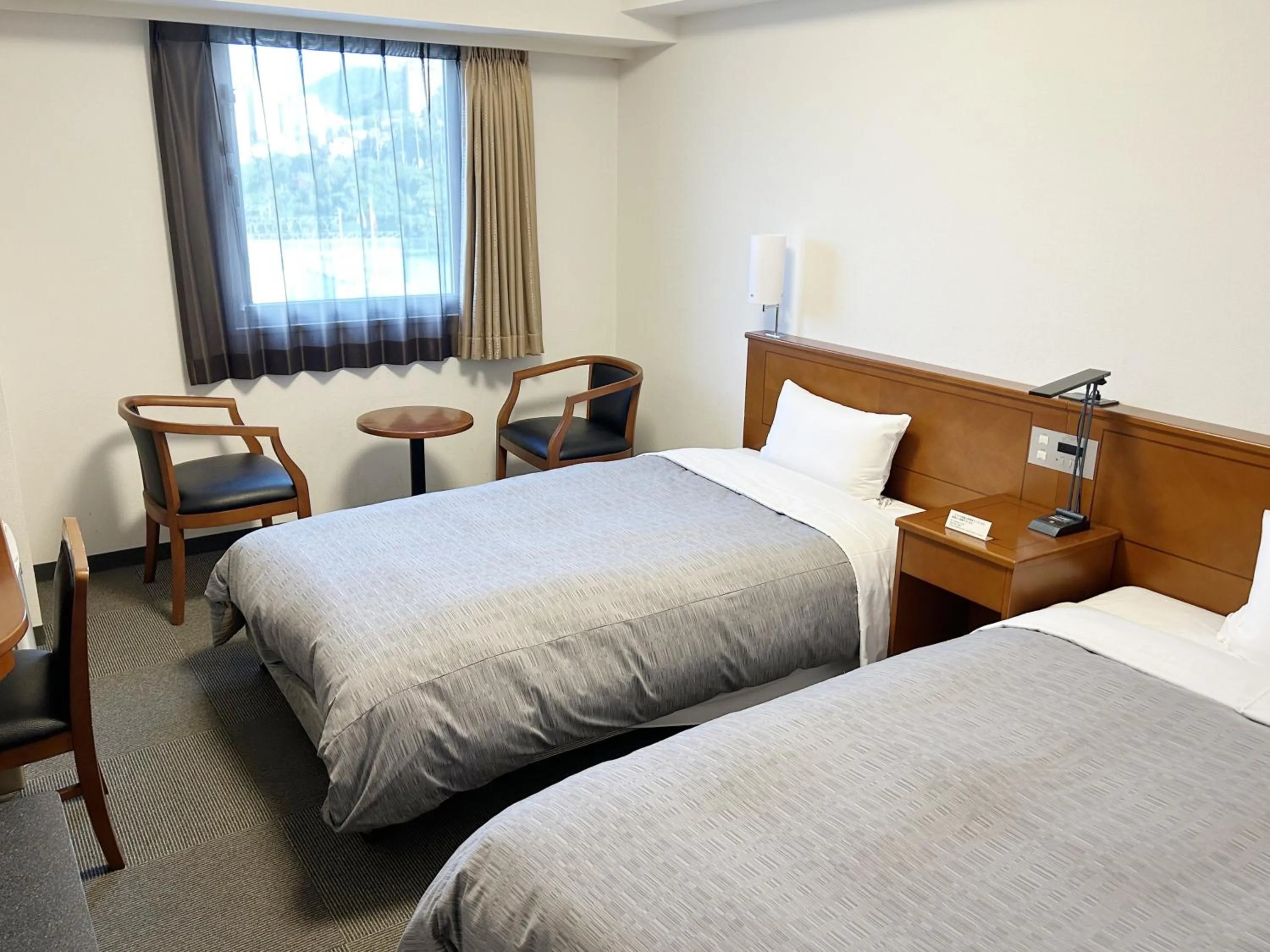 Photo of the whole room, Bed in Hotel Route-Inn Mojiko