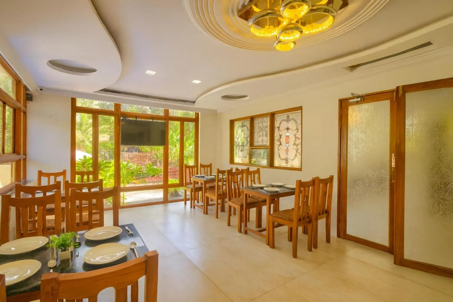 Restaurant/places to eat in Sonikas Leisure