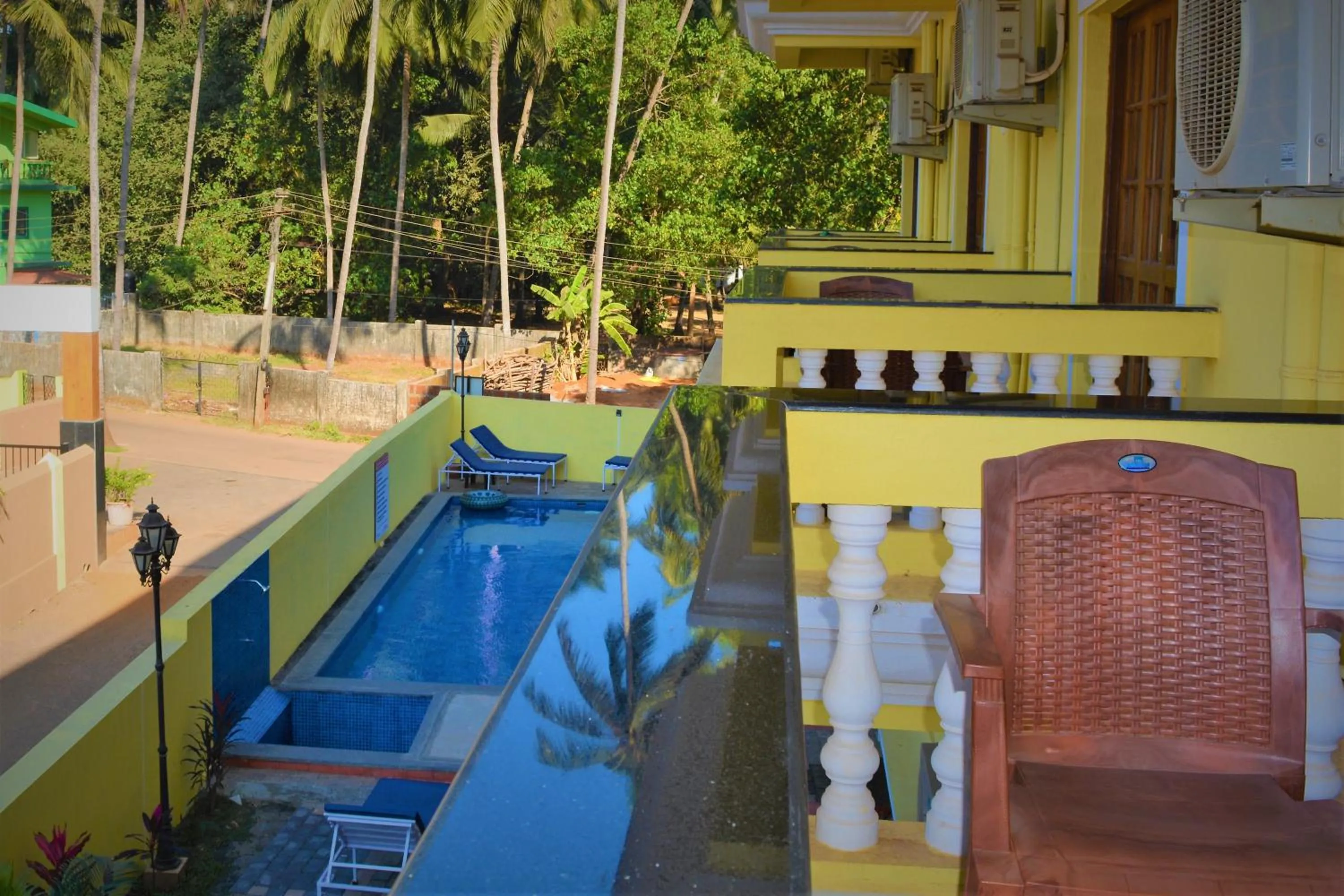 Pool view in Sonikas Leisure