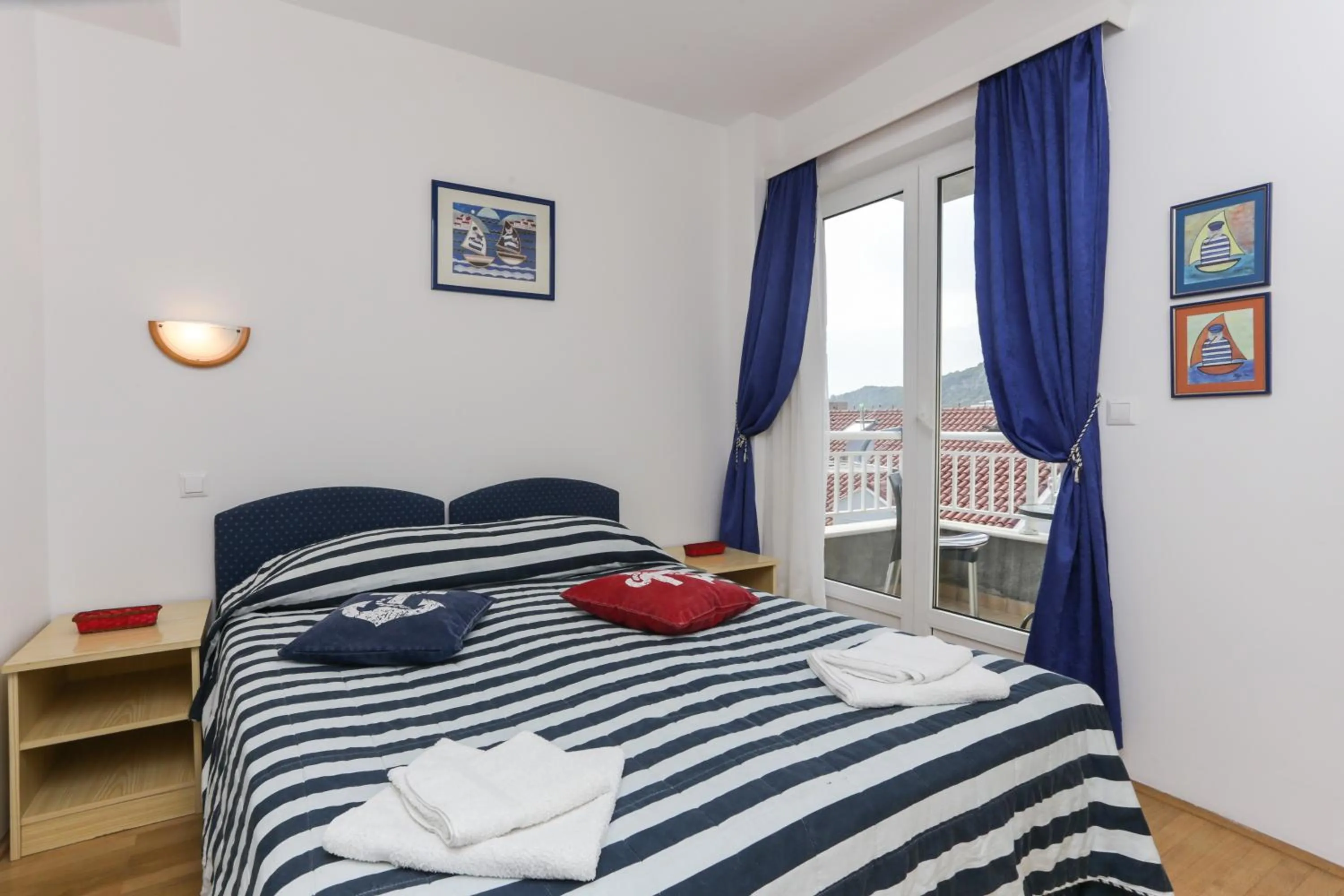 Bedroom, Bed in K-apartments