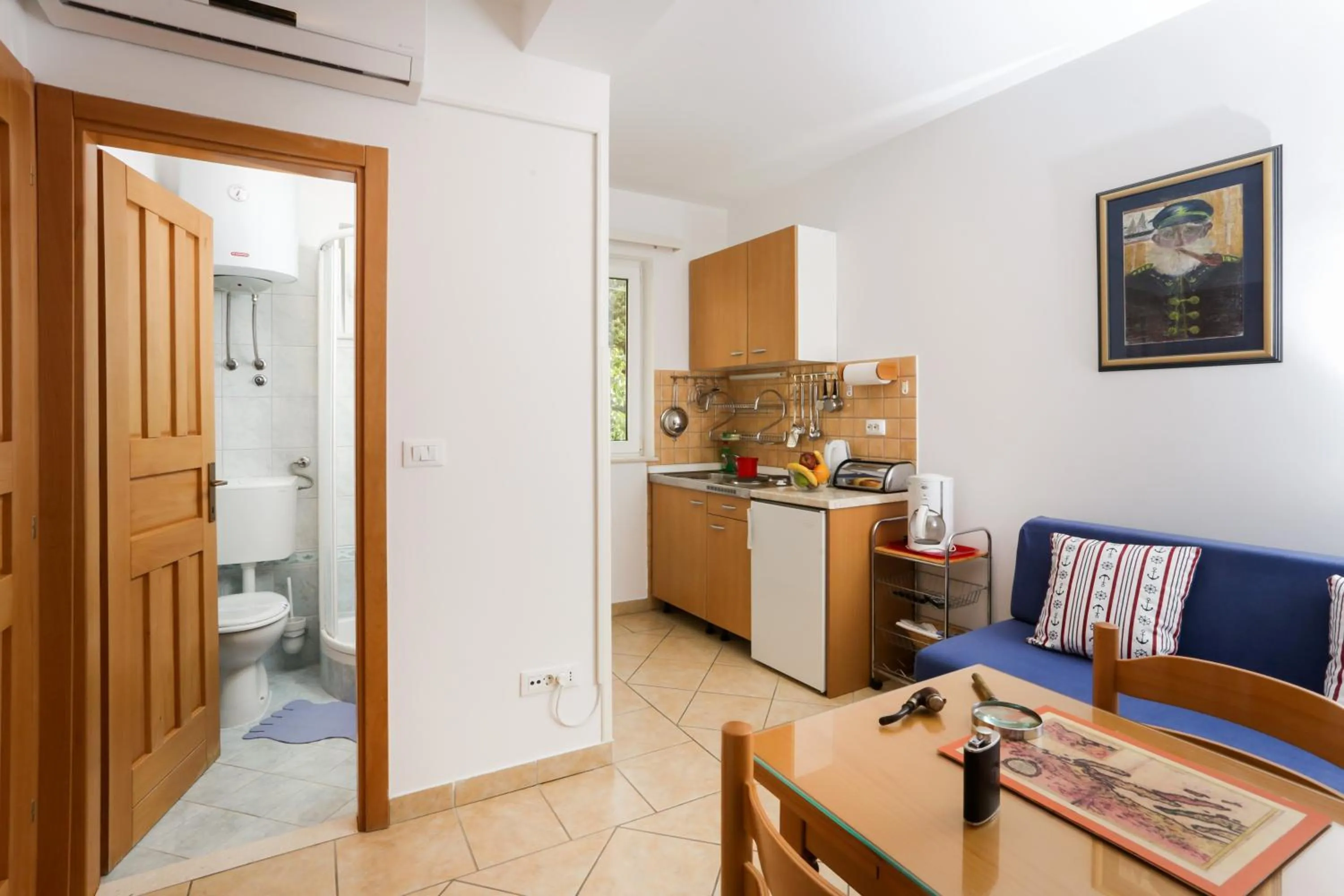 Kitchen or kitchenette in K-apartments