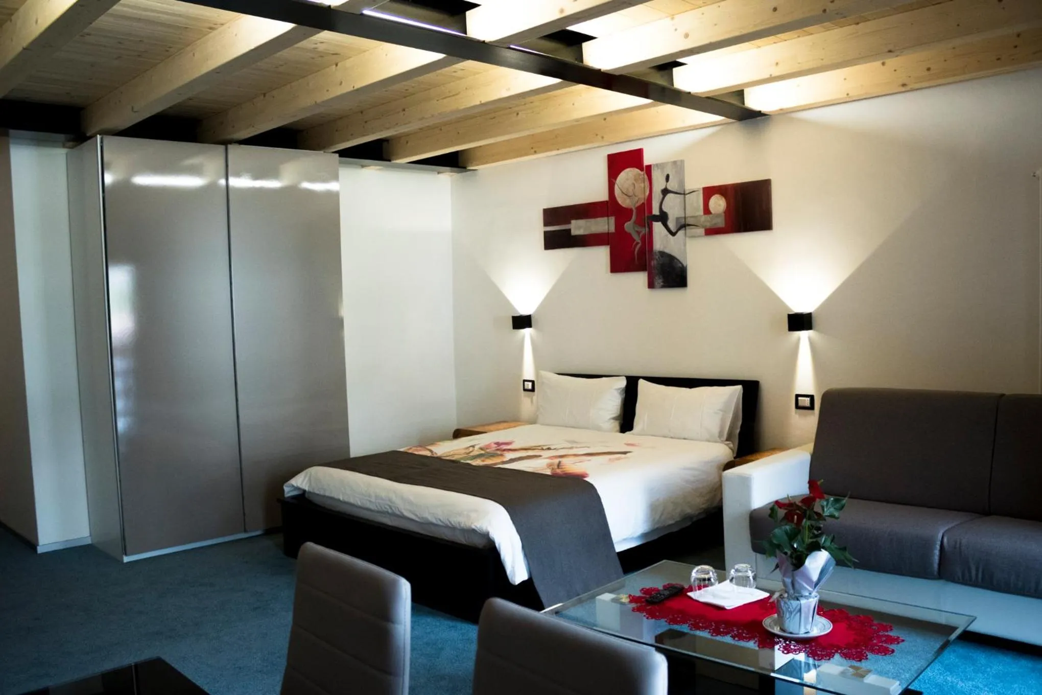 Bedroom, Bed in Marigold