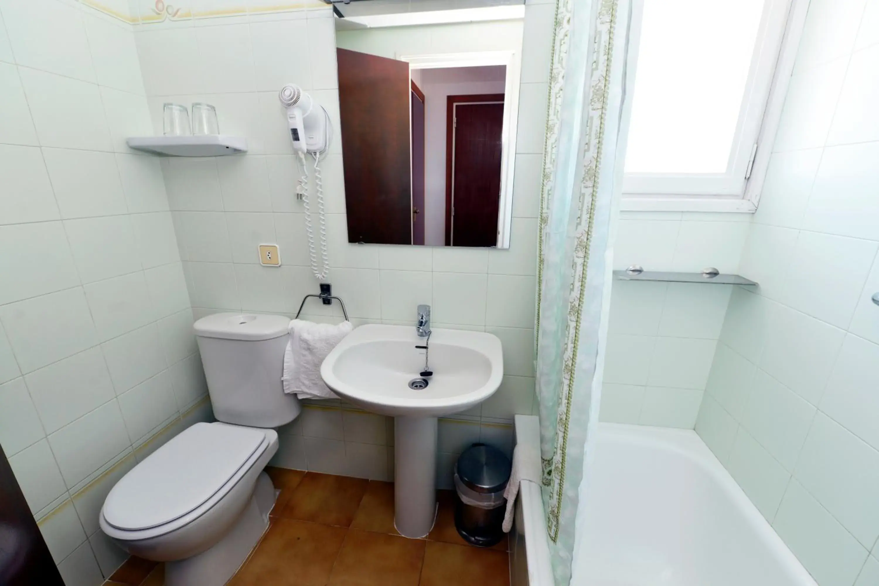 Bathroom in Hostal Magnolia Bathroom in Hostal Magnolia