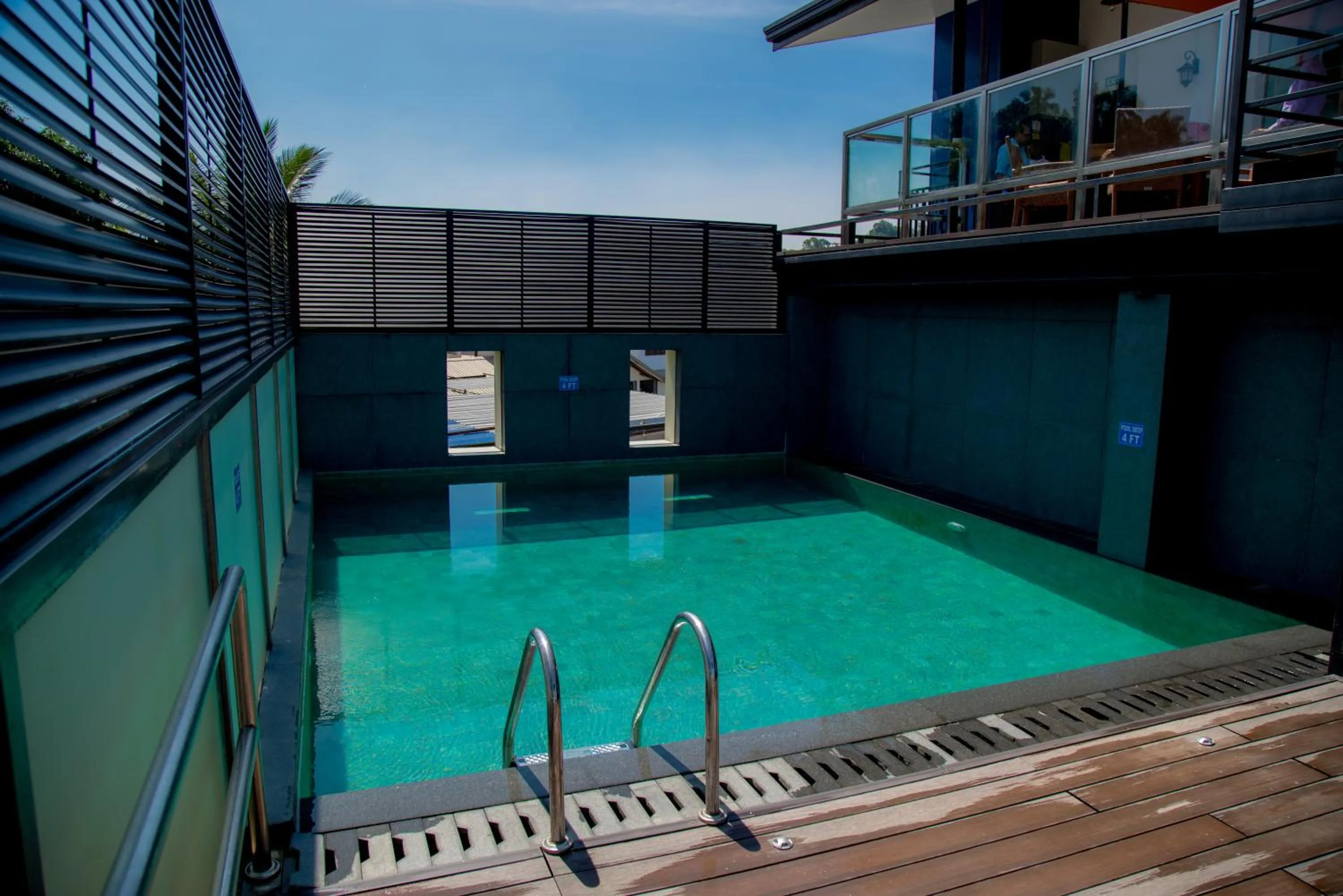 Swimming pool in Lavendish Hills Kandy