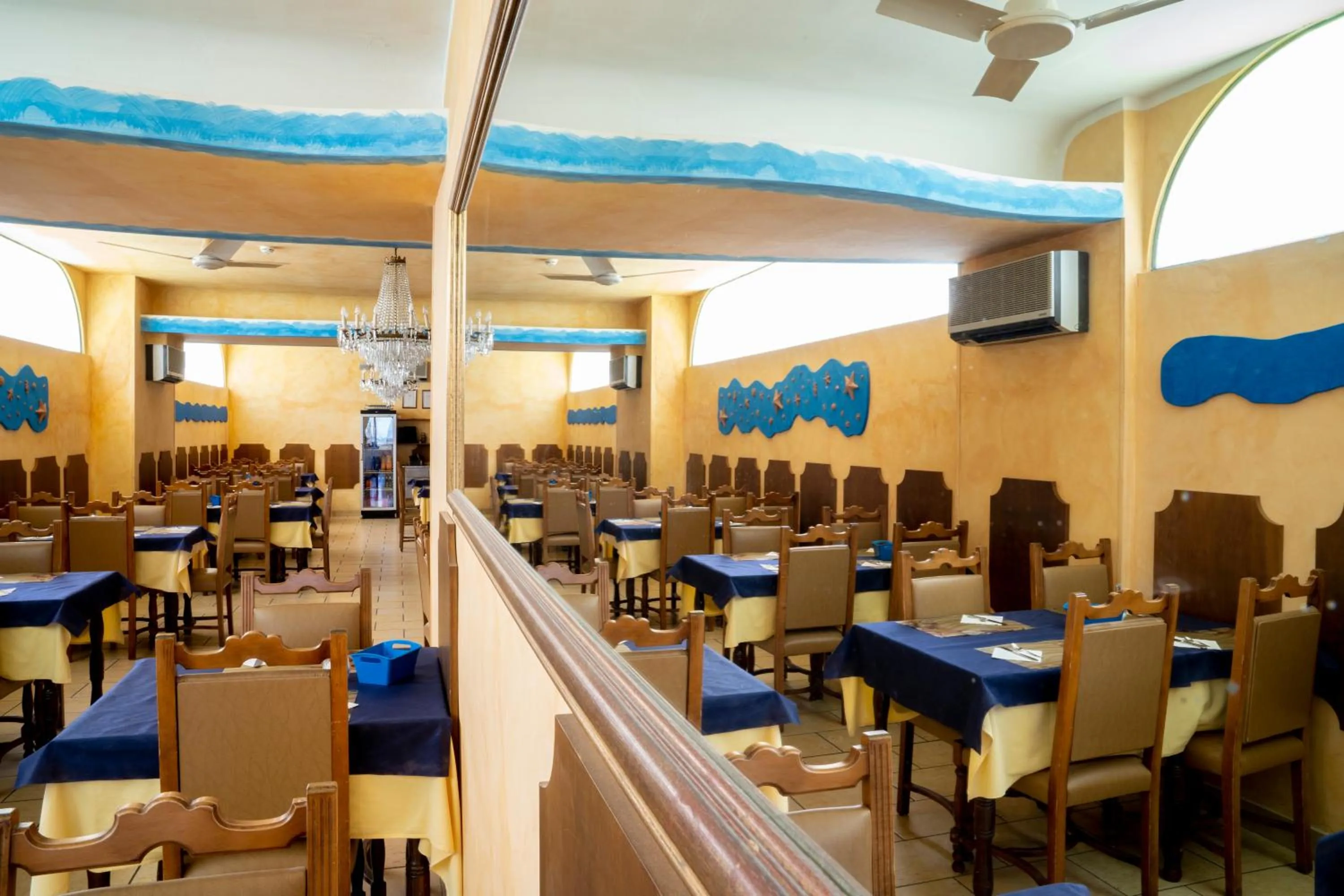 Dining area in Hotel Giorgetti Orange