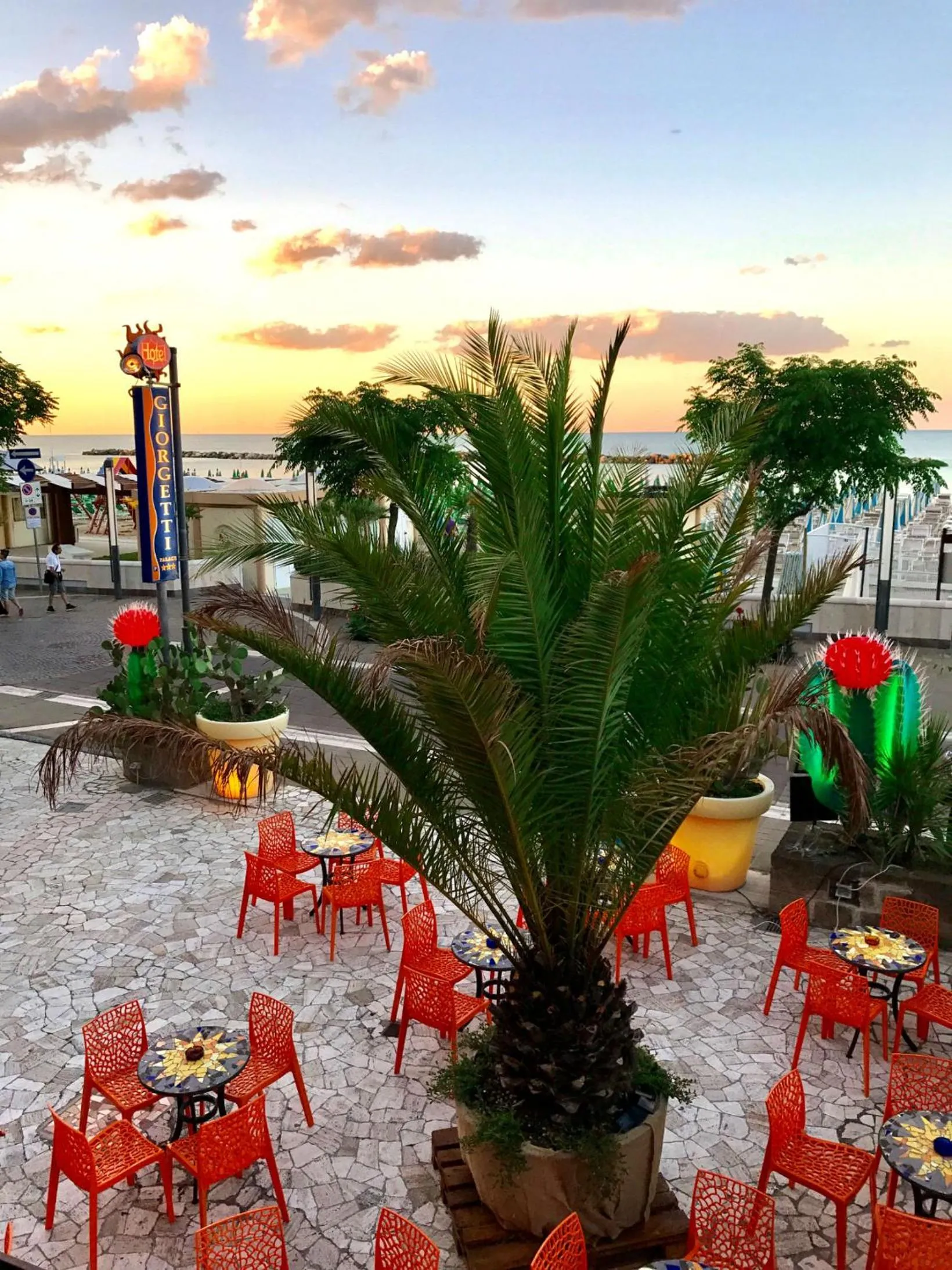 Property logo or sign in Hotel Giorgetti Orange