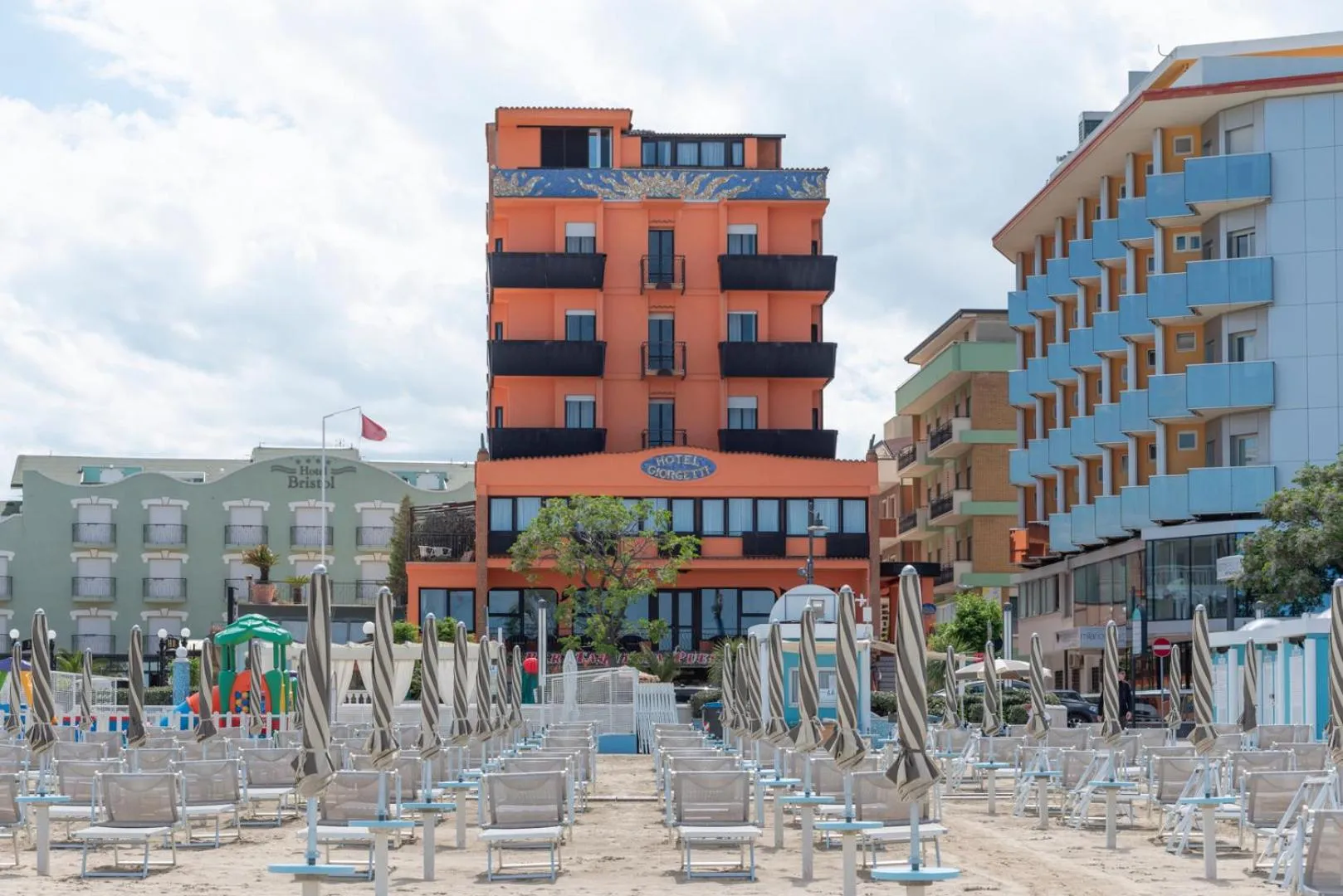 Property building in Hotel Giorgetti Orange