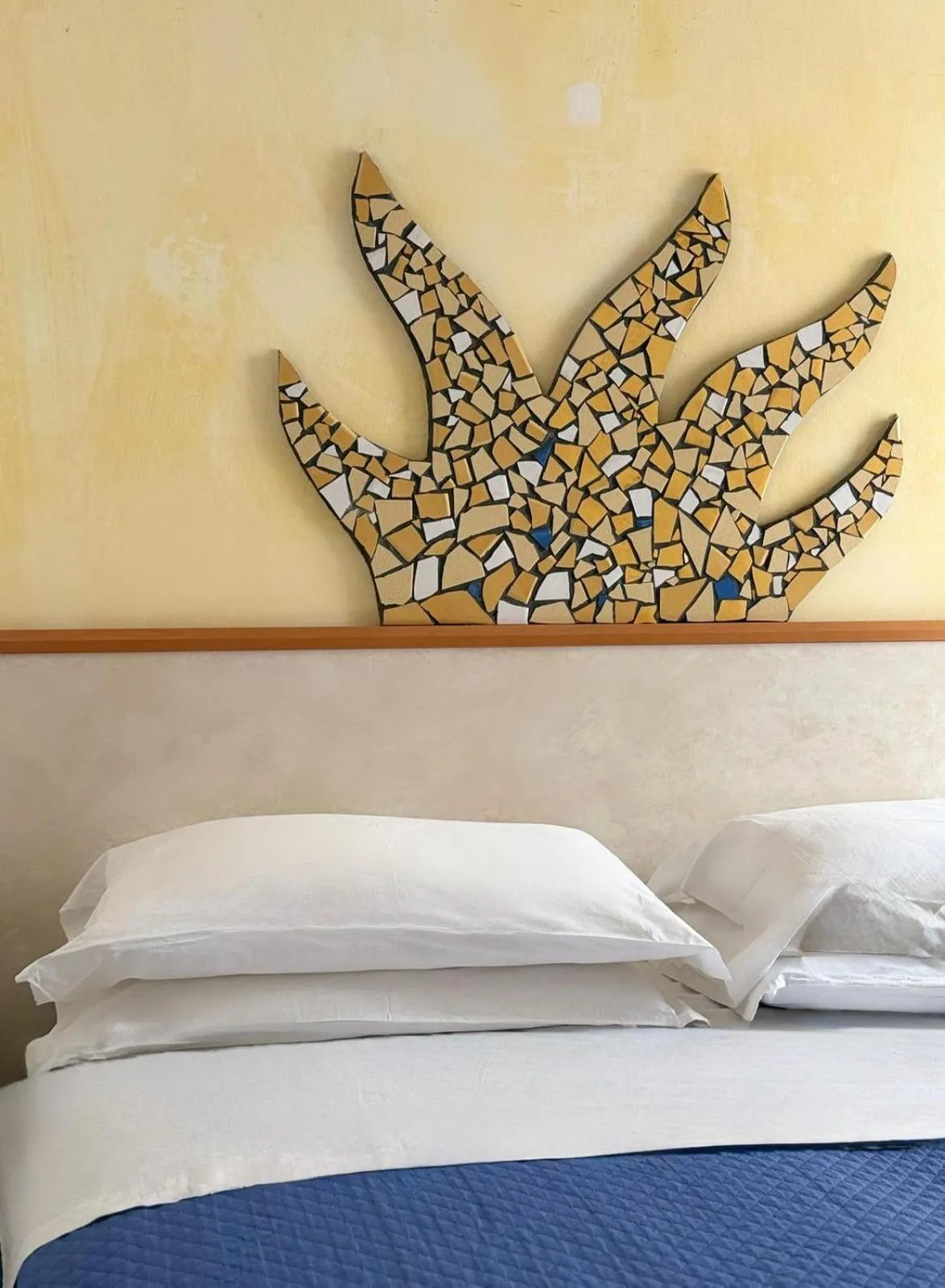 Bed in Hotel Giorgetti Orange