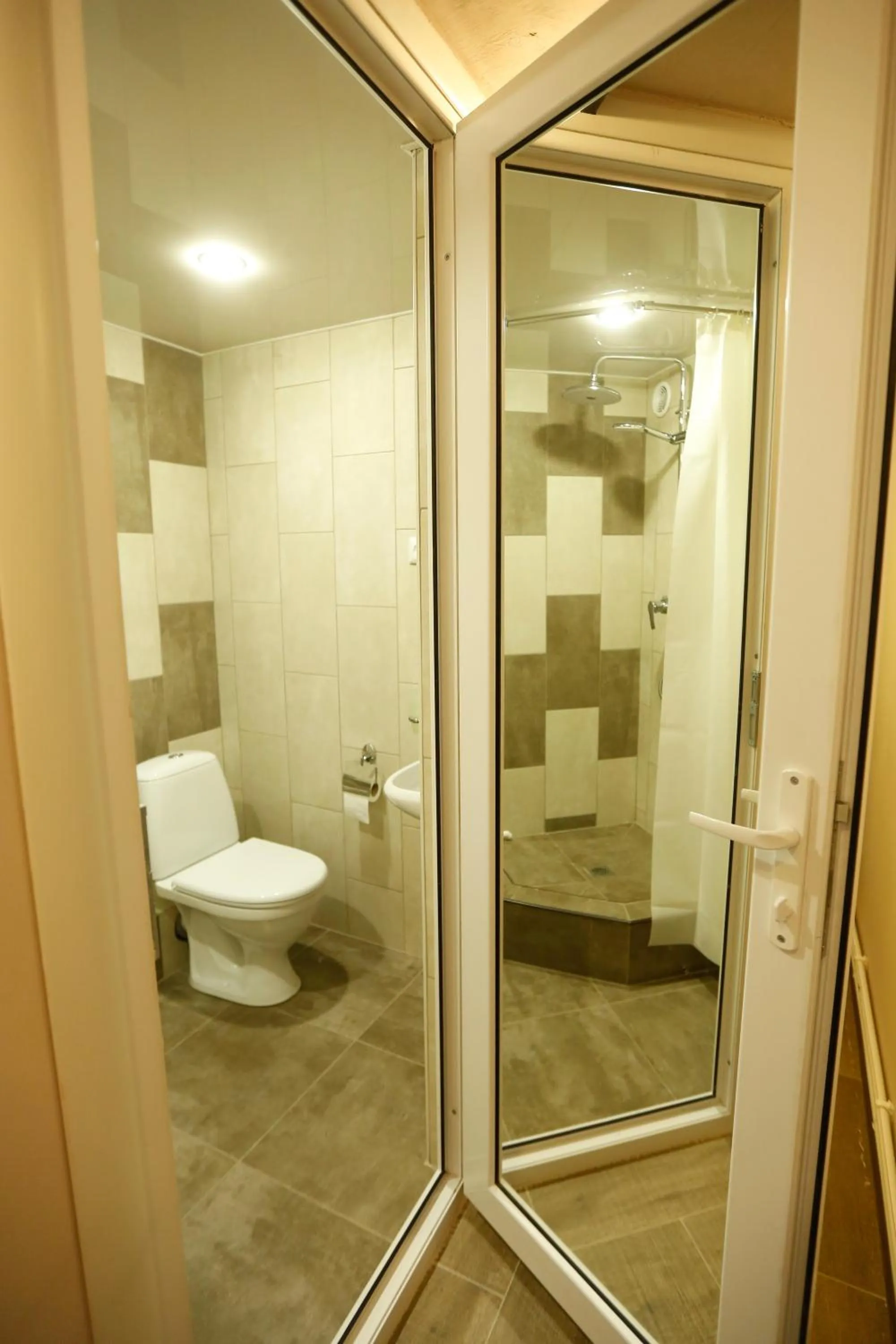 Shower in Araks Hotel Complex