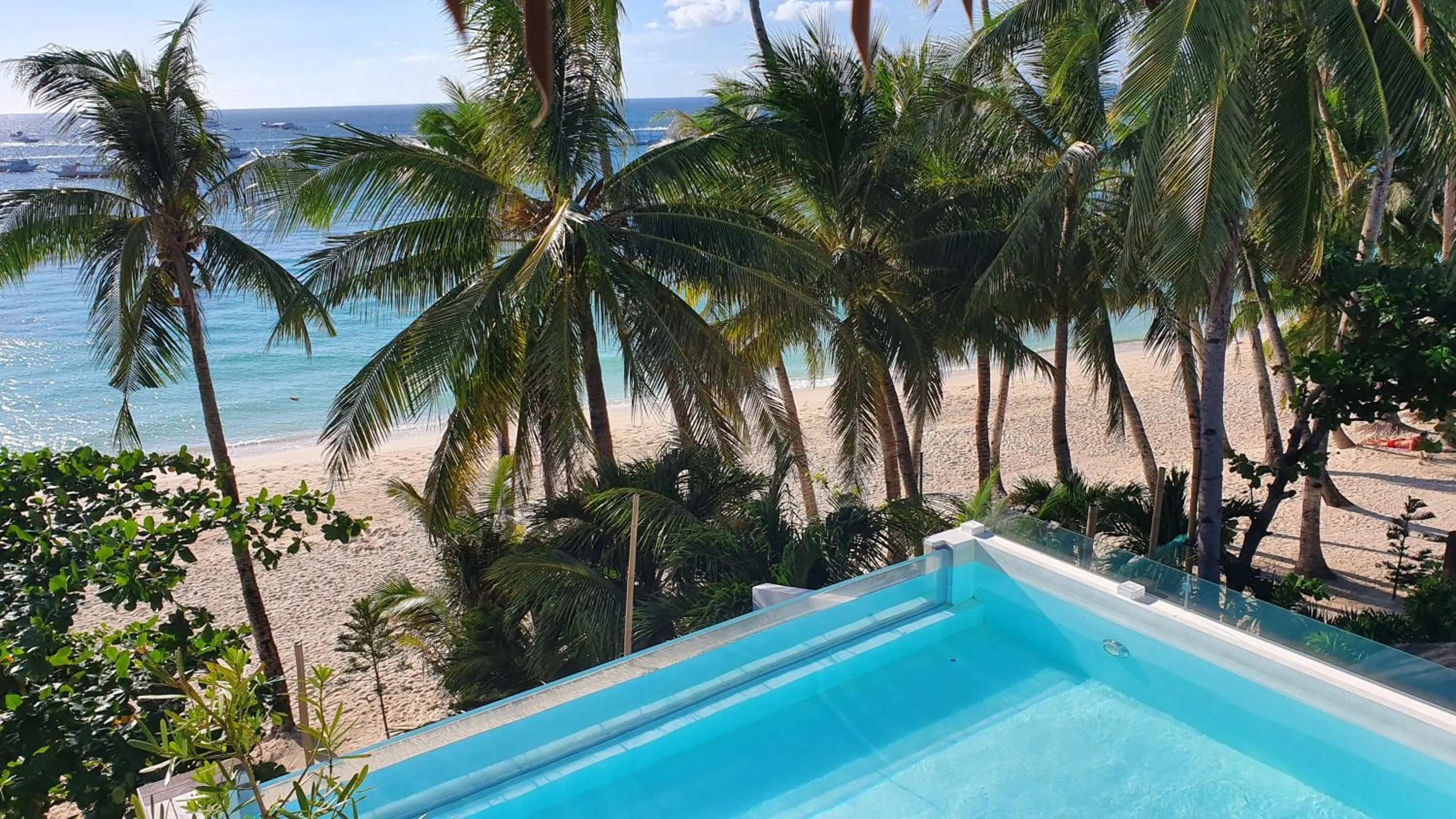 Swimming pool in Signature Boracay Blue