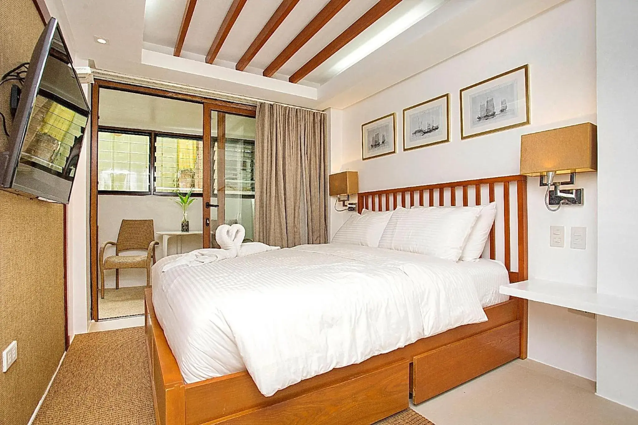 View (from property/room), Bed in Signature Boracay Blue View (from property/room), Bed in Signature Boracay Blue