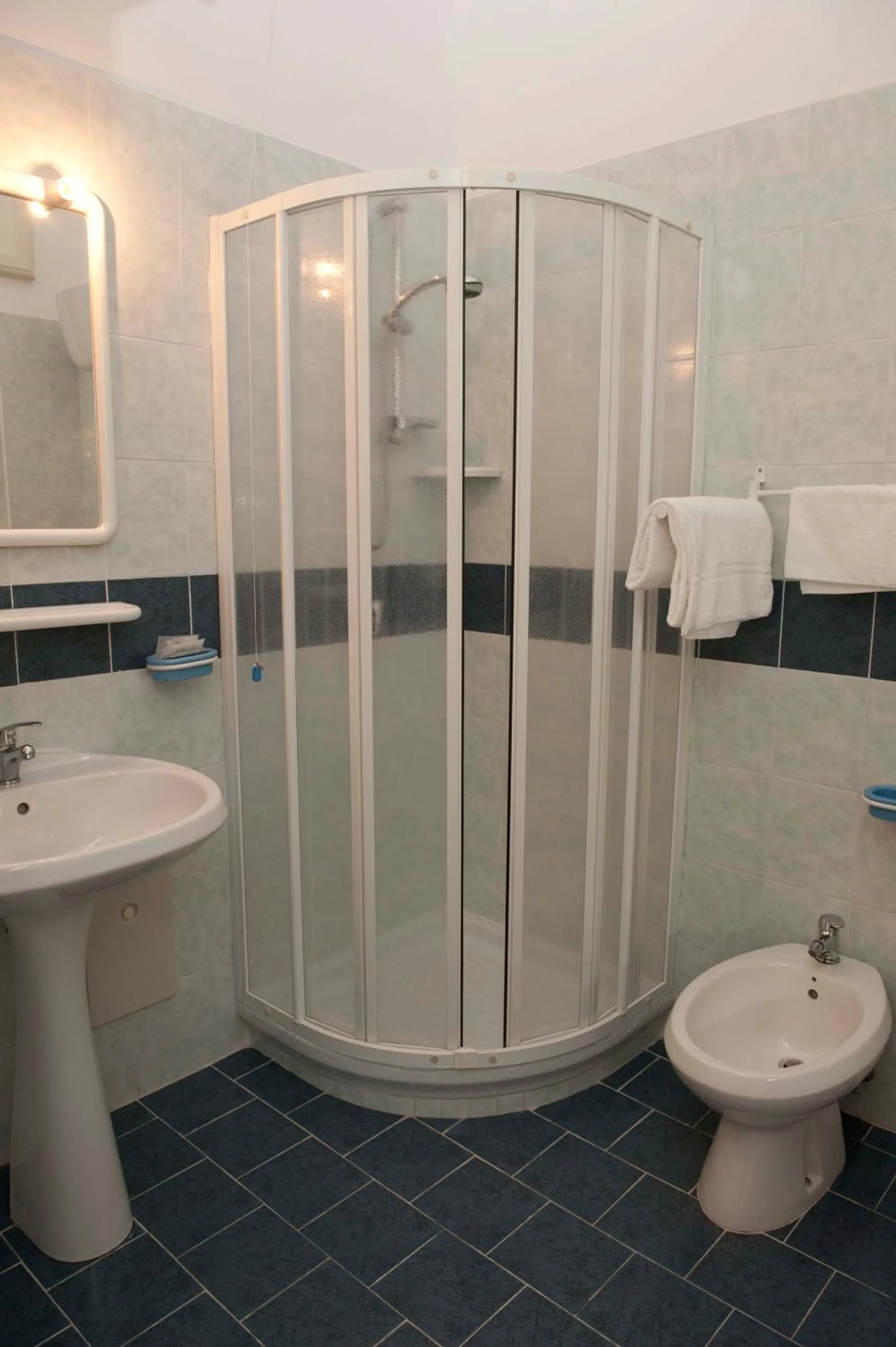 Bathroom in Hotel Venere