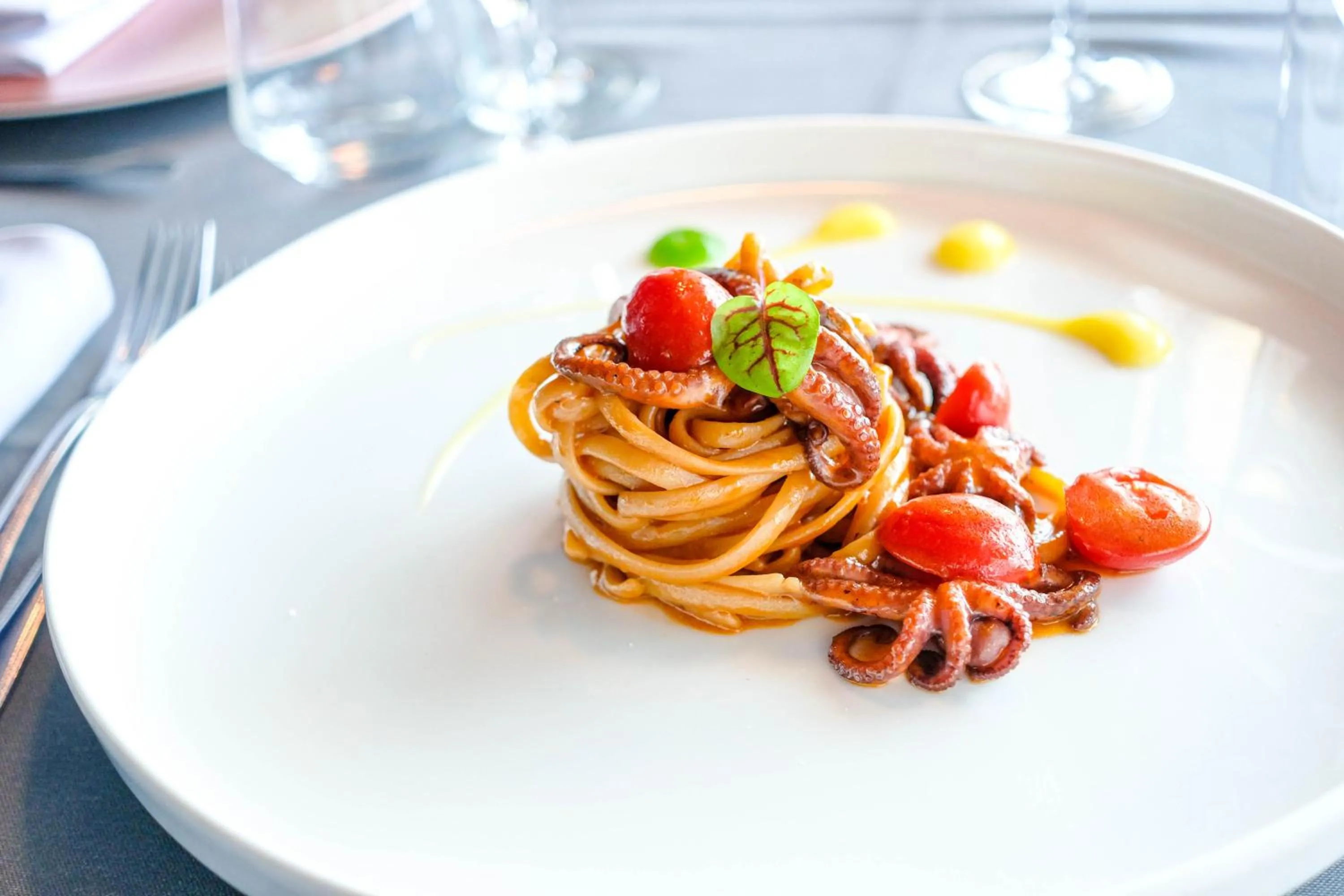 Restaurant/places to eat in Villa Aragonese Rooms