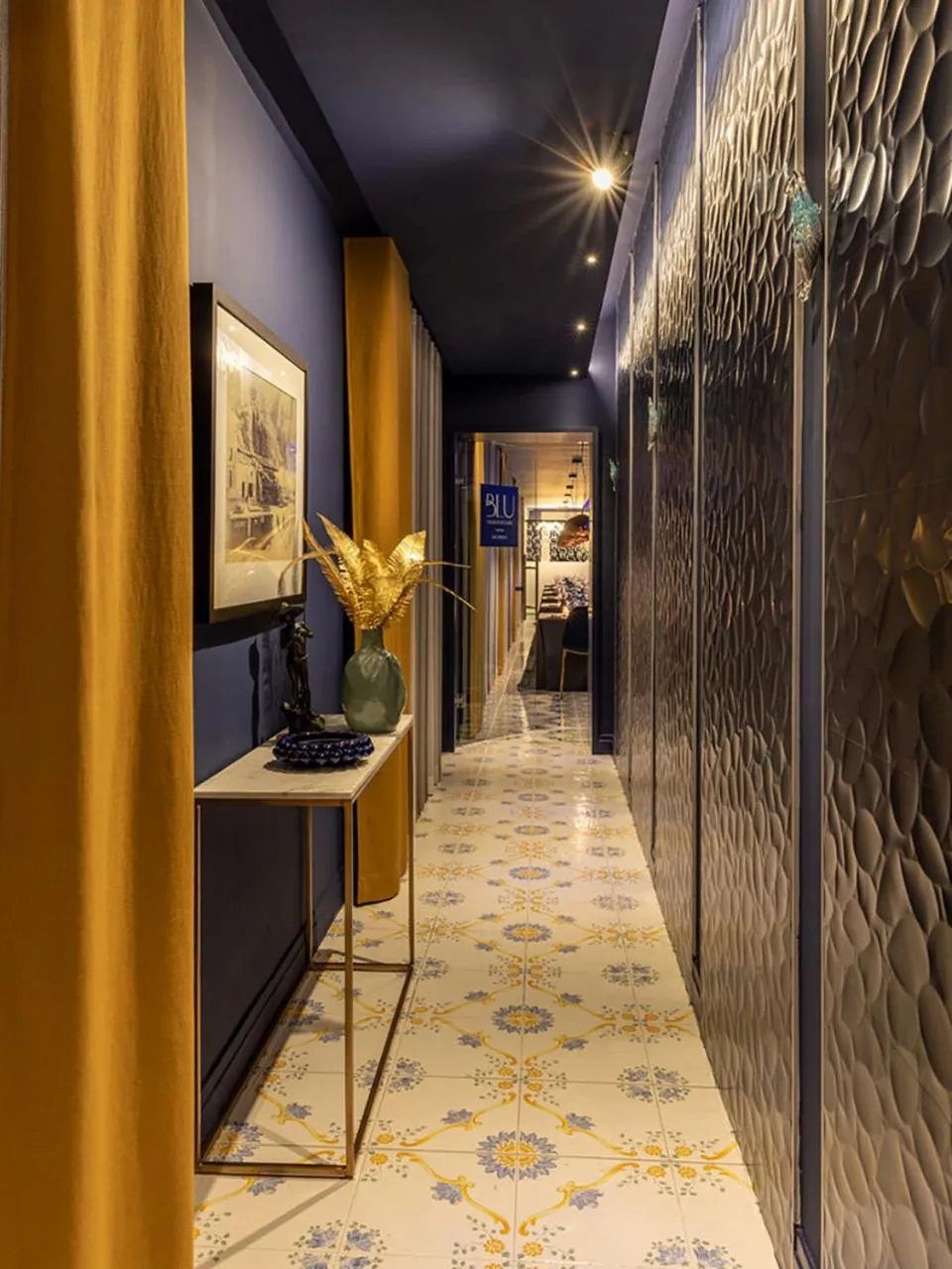 Restaurant/places to eat in Villa Aragonese Rooms