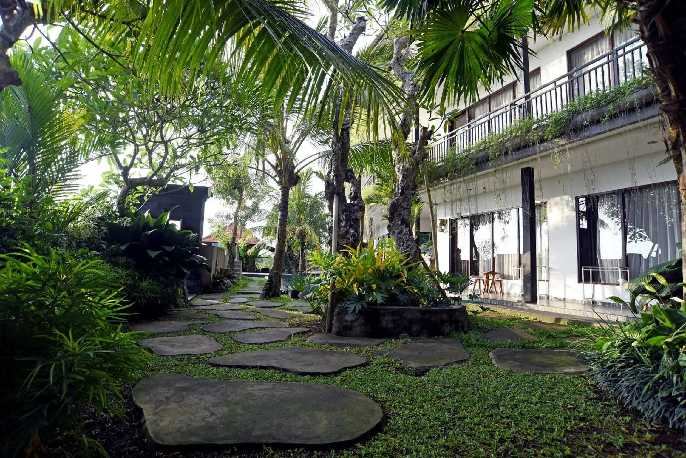 Facade/entrance in Grandpa Guest House Facade/entrance in Grandpa Guest House
