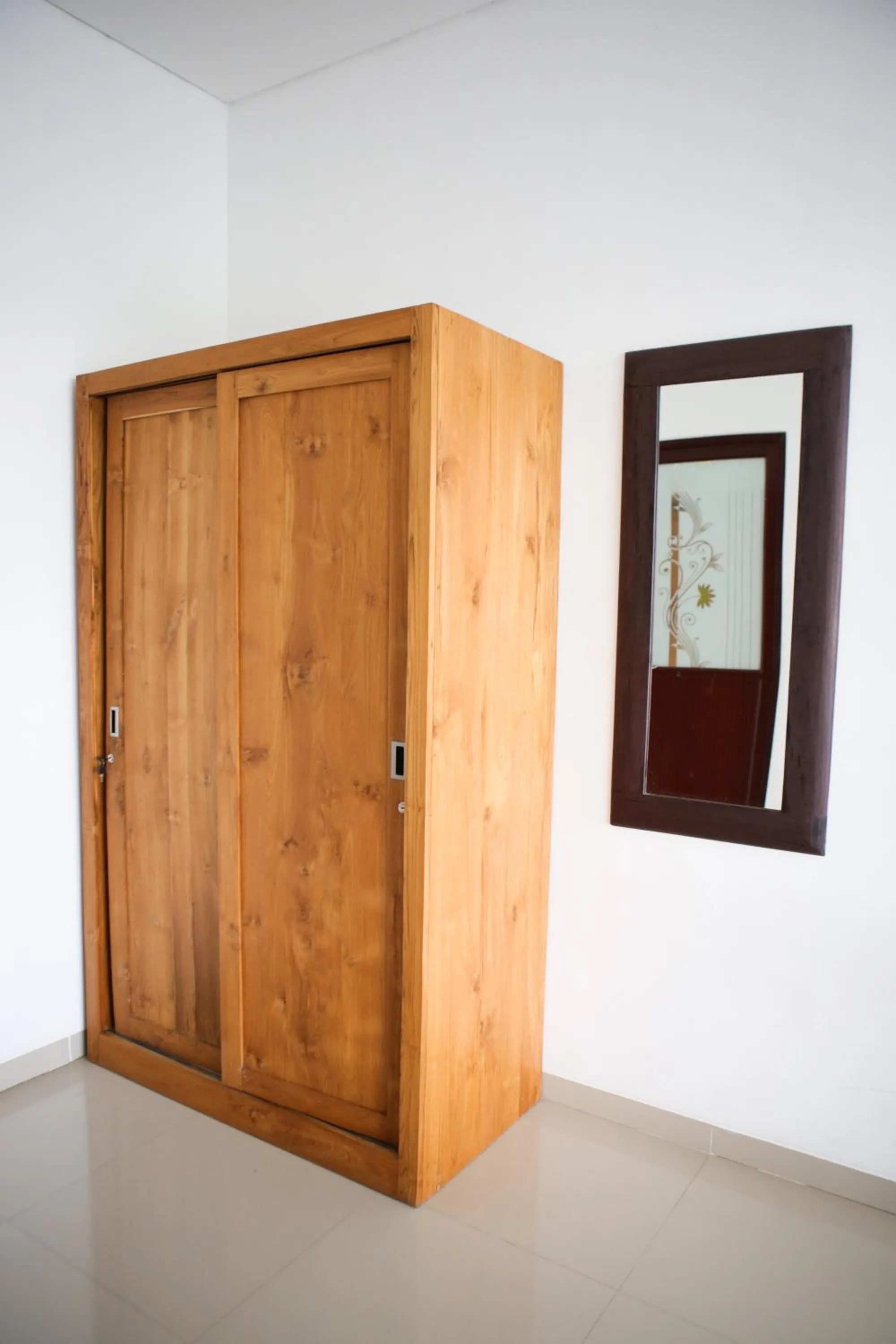 Communal lounge/ TV room in Grandpa Guest House