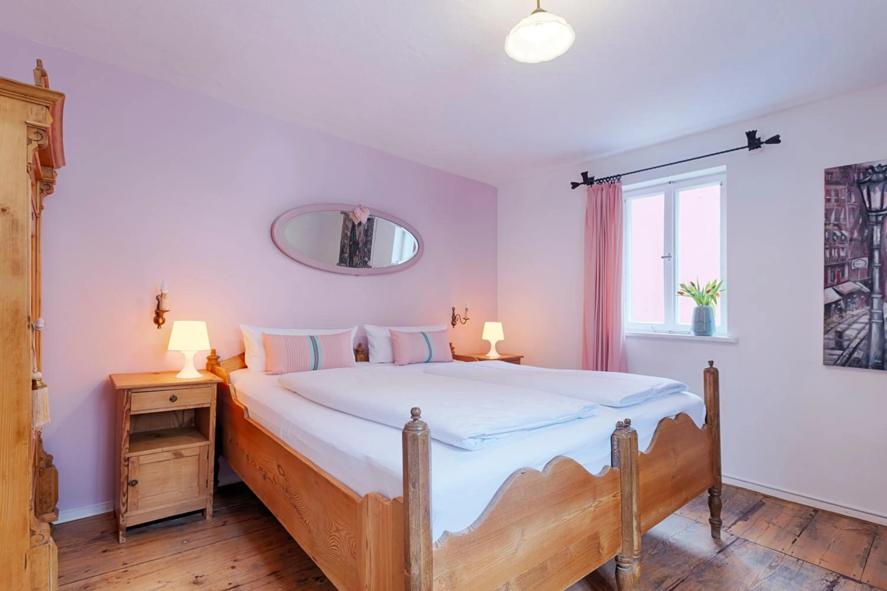 Bed in Weinhotel Oechsle & Brix