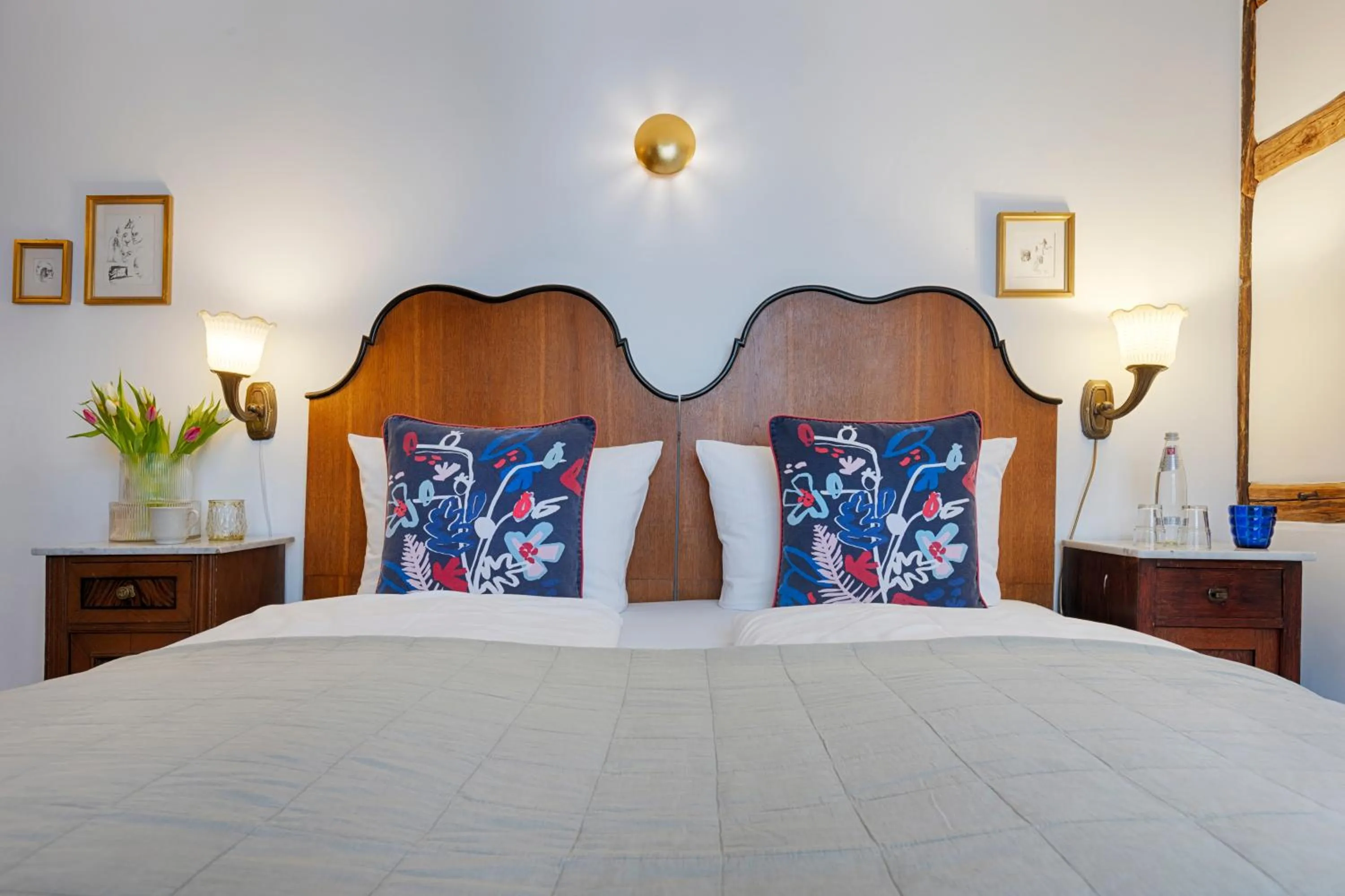 Bed in Weinhotel Oechsle & Brix