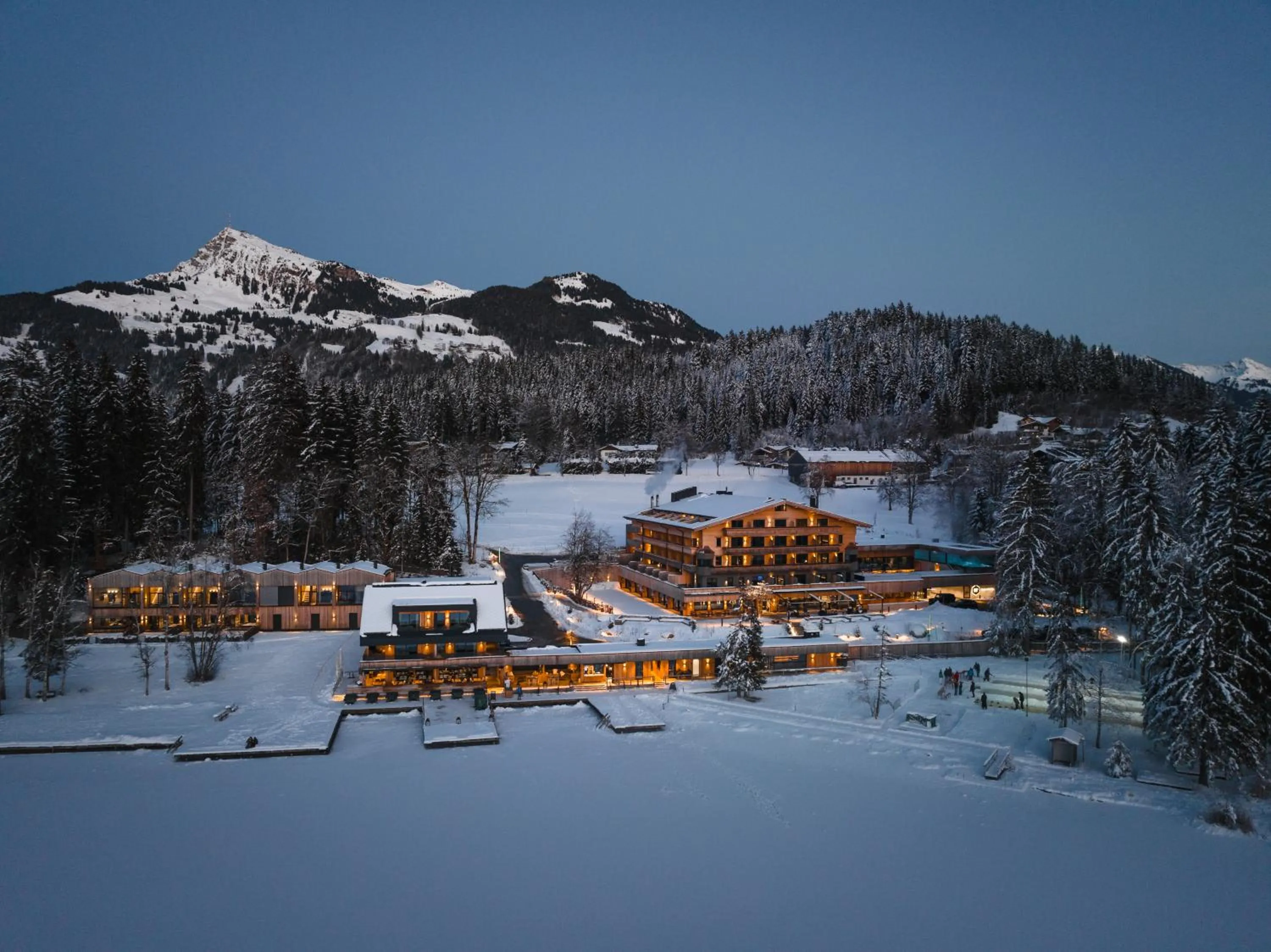 Property building in Alpenhotel Kitzbühel am Schwarzsee - 4 Sterne Superior