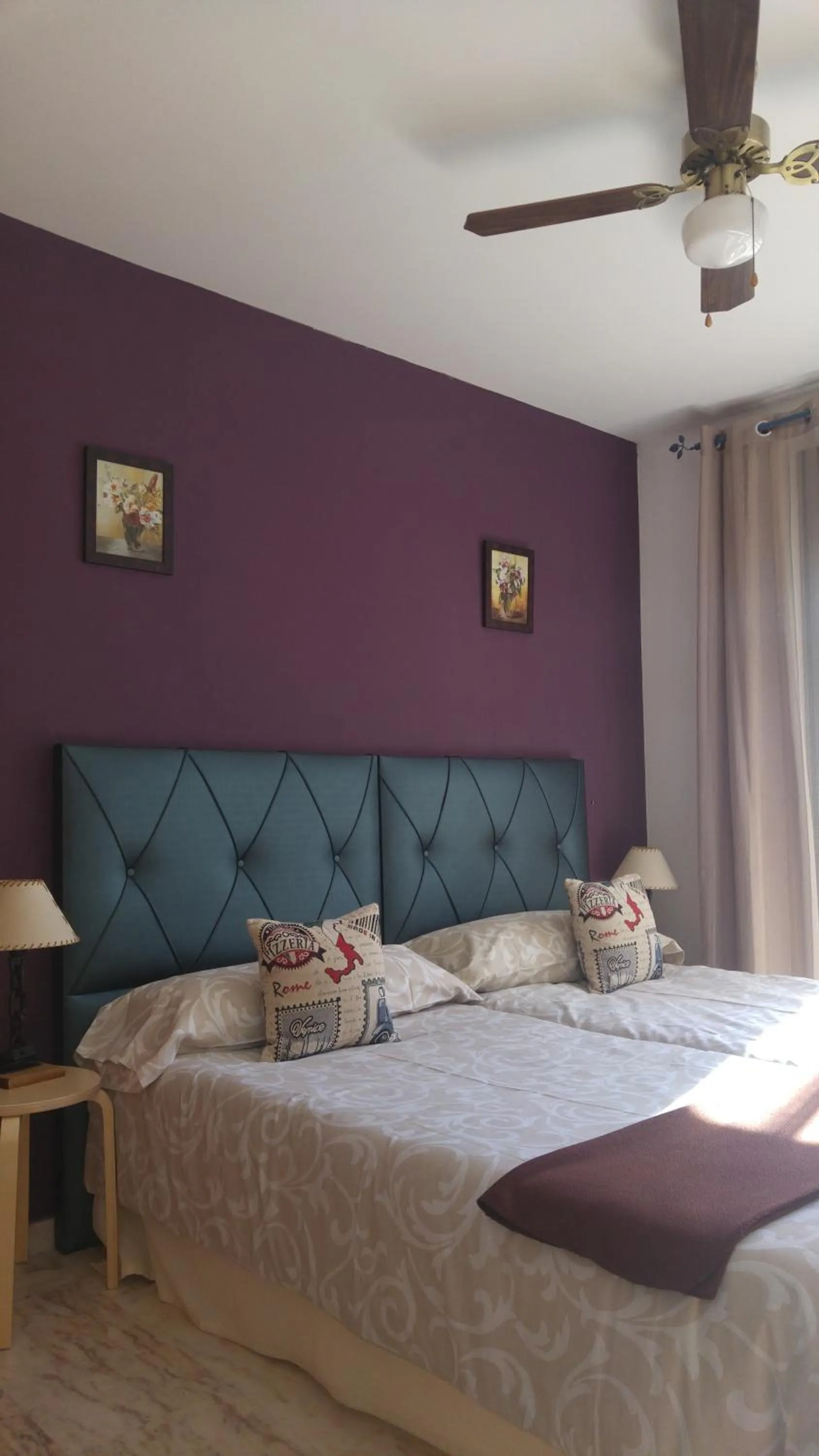 Photo of the whole room in Hospederia V Centenario