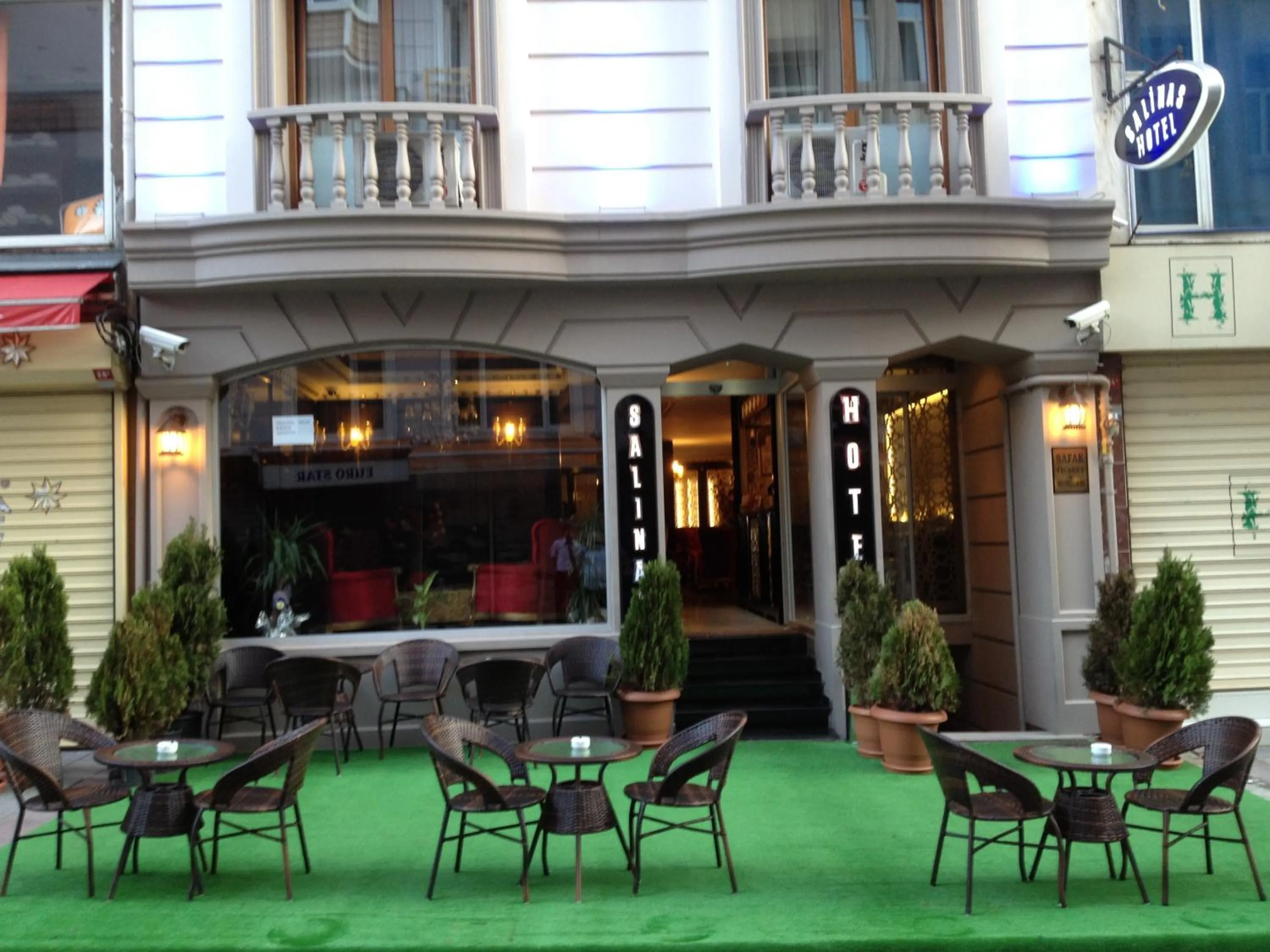 Facade/entrance in Salinas Istanbul Hotel