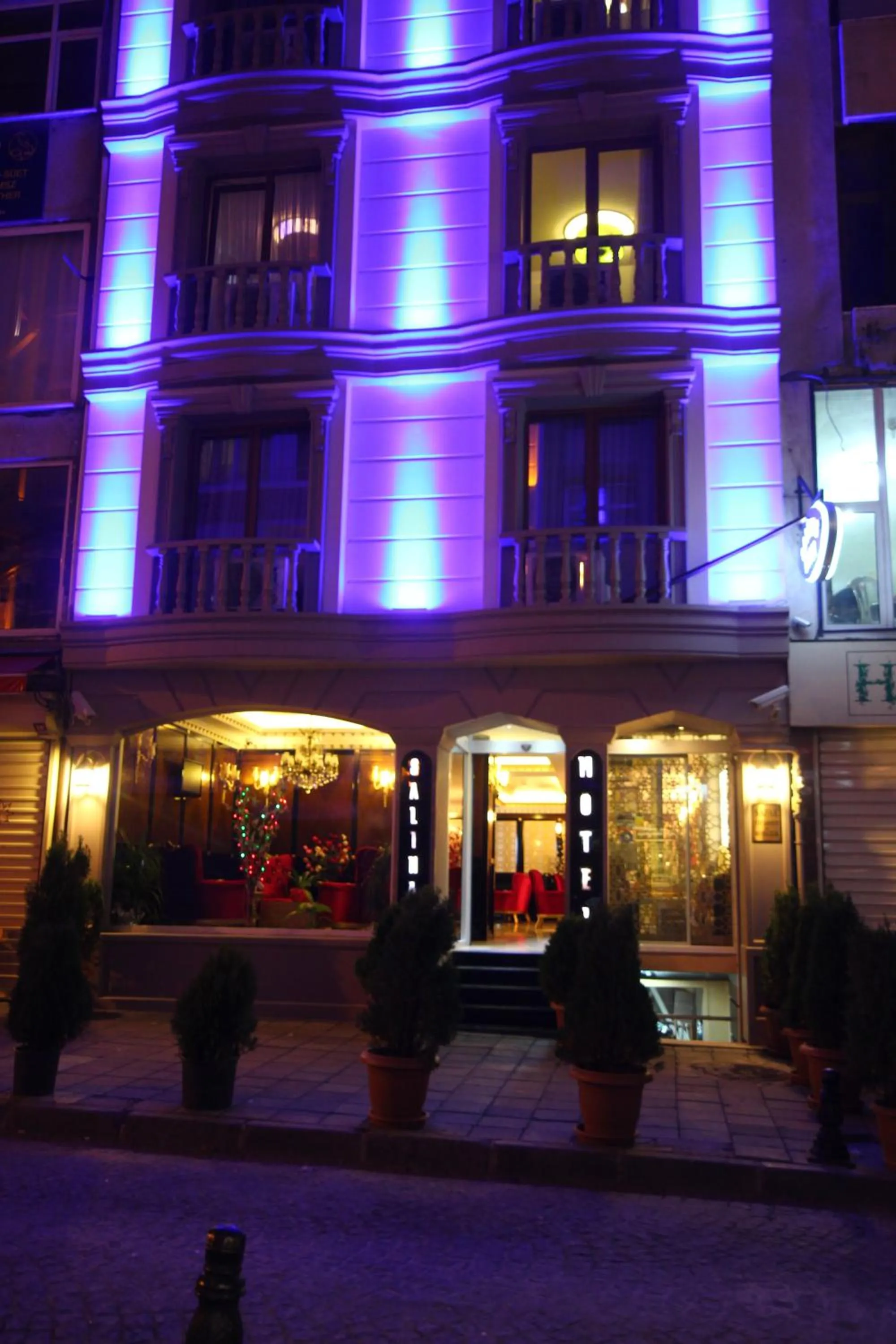 Facade/entrance, Property Building in Salinas Istanbul Hotel