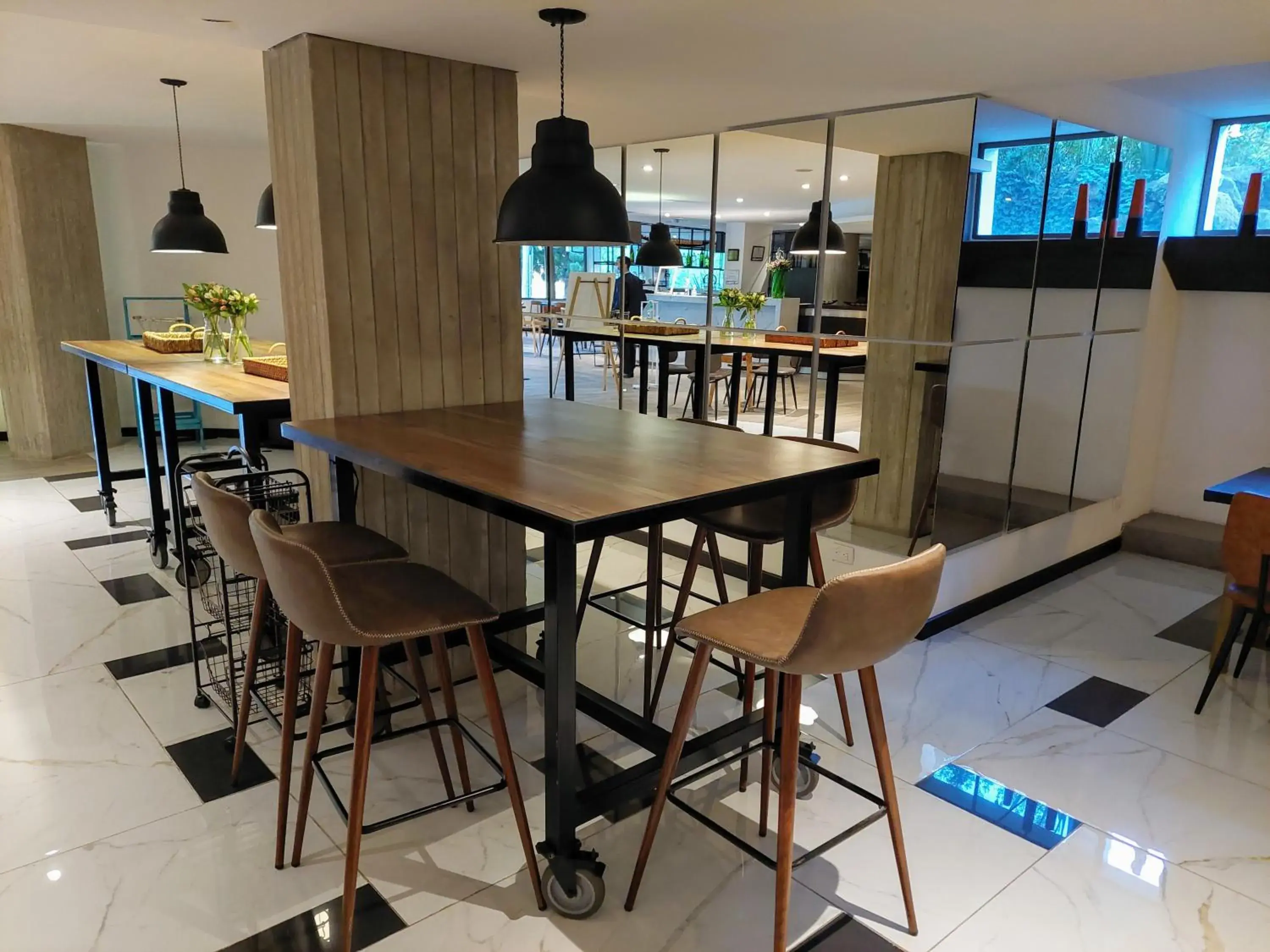 Restaurant/places to eat in Viaggio Urbano Business Restaurant/places to eat in Viaggio Urbano Business