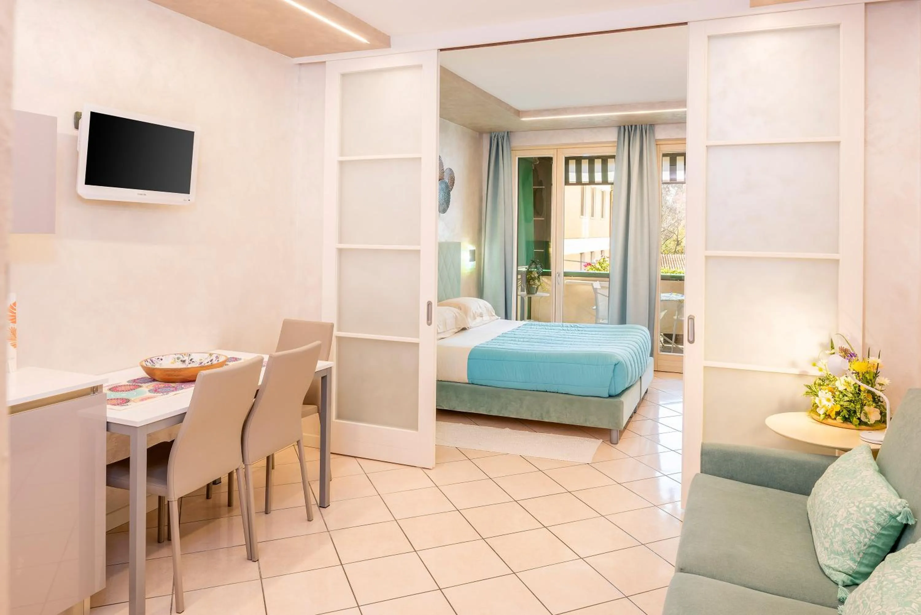 Bed in Blue Lake Residence - Bardolino