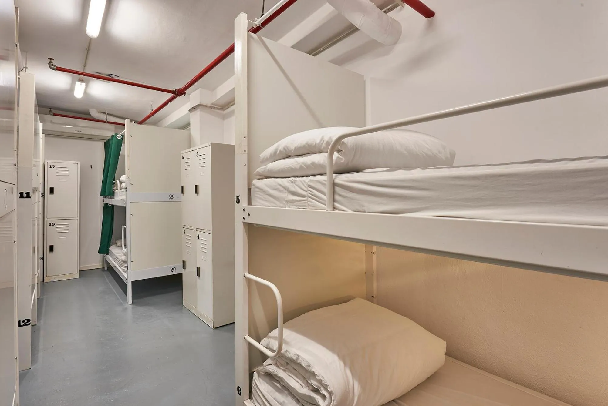 Decorative detail in Hola Hostal Collblanc