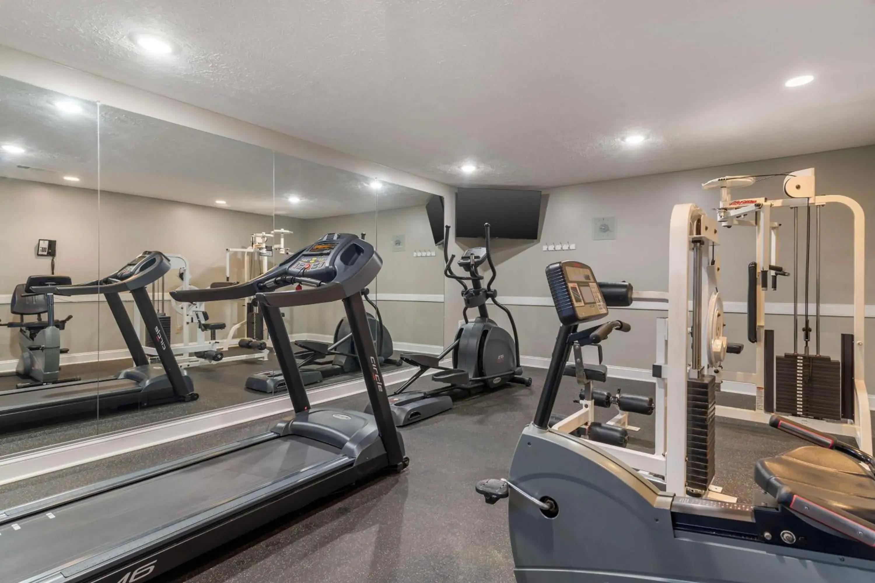 Fitness centre/facilities in Best Western Auburn/Opelika Inn Fitness centre/facilities in Best Western Auburn/Opelika Inn