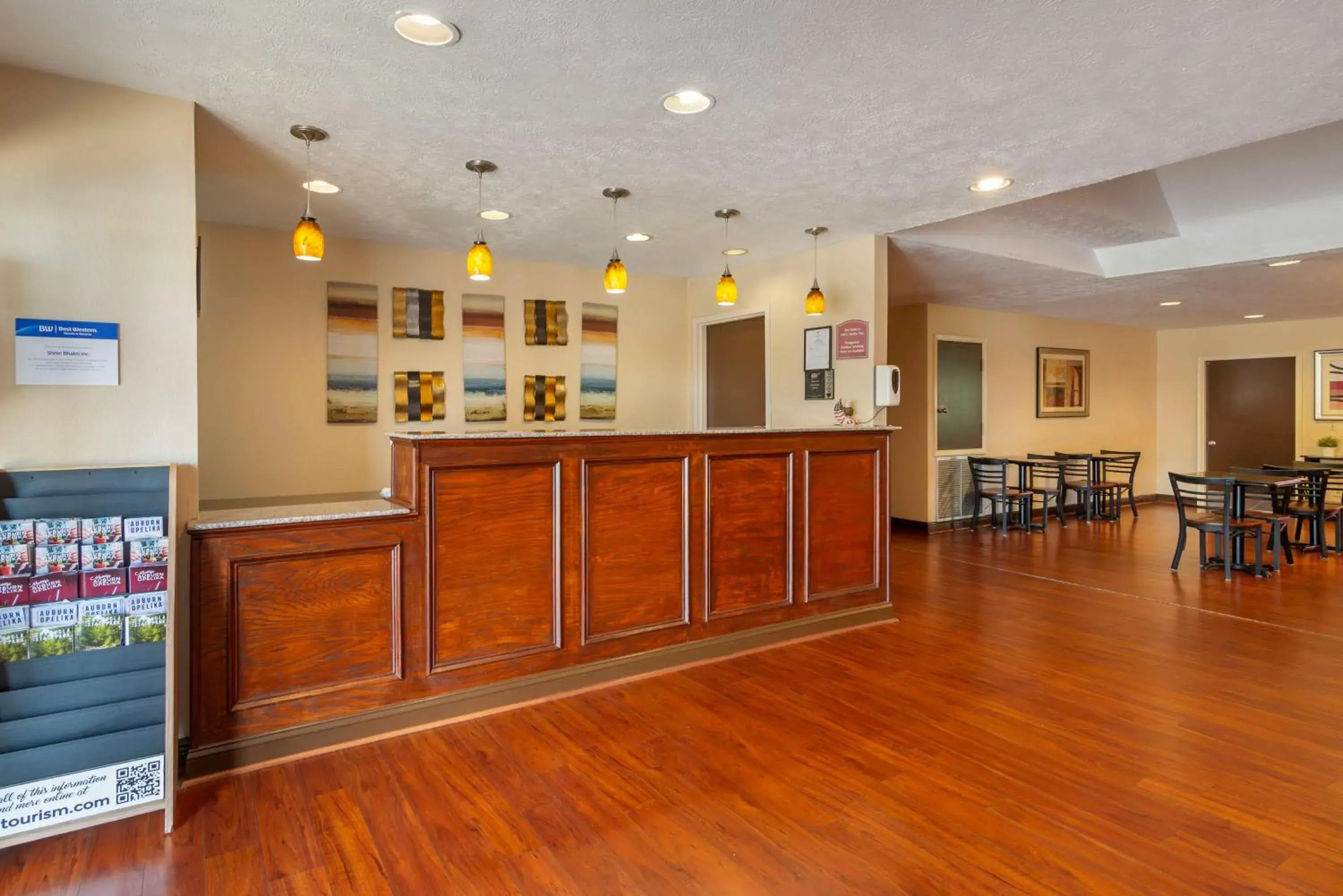 Lobby or reception in Best Western Auburn/Opelika Inn Lobby or reception in Best Western Auburn/Opelika Inn
